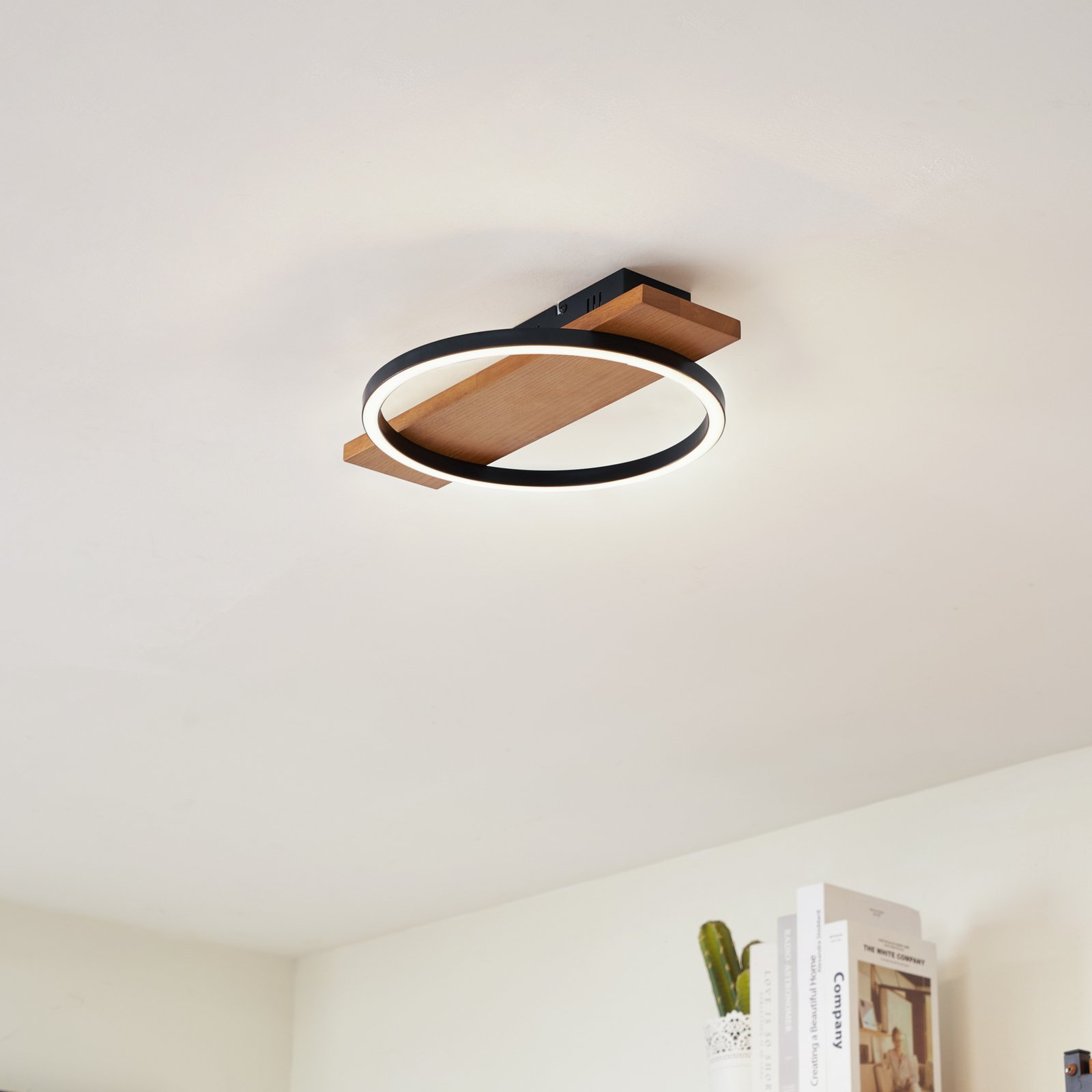 Galad LED Ceiling Lamp Wood - Lindby