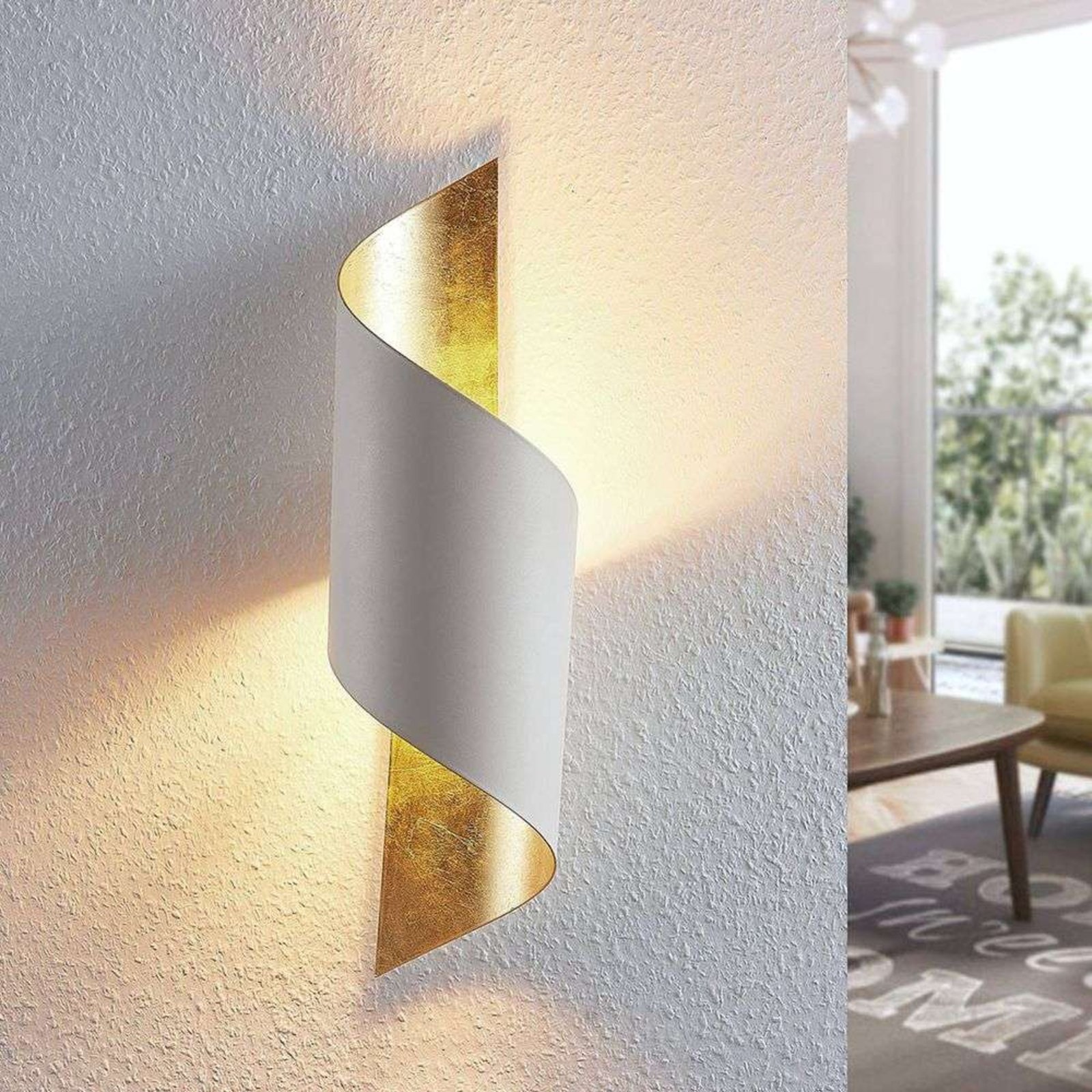 Vanni Wall Lamp White/Gold - Lindby