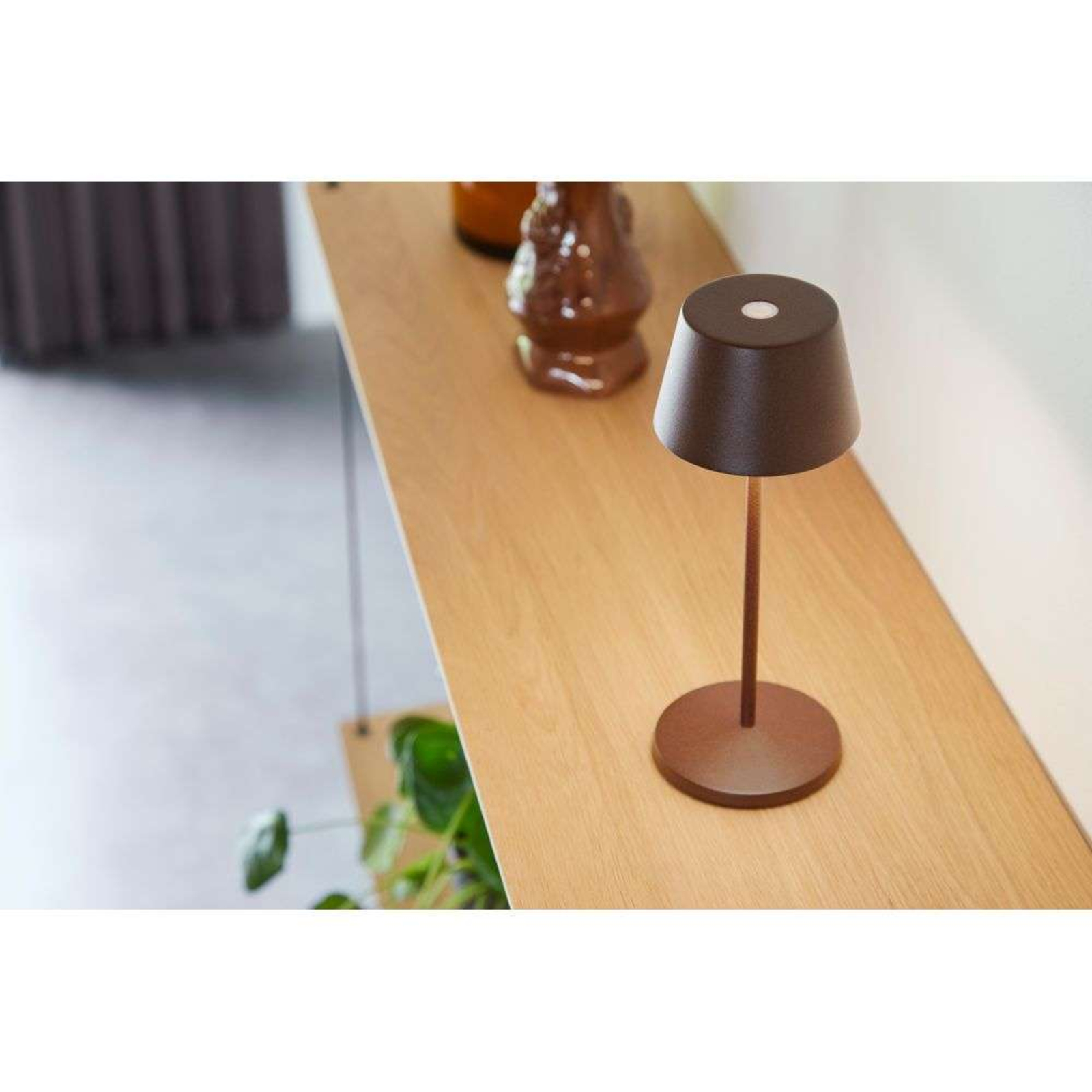 Modi Micro Portable Bordslampa IP65 Corten - Loom Design