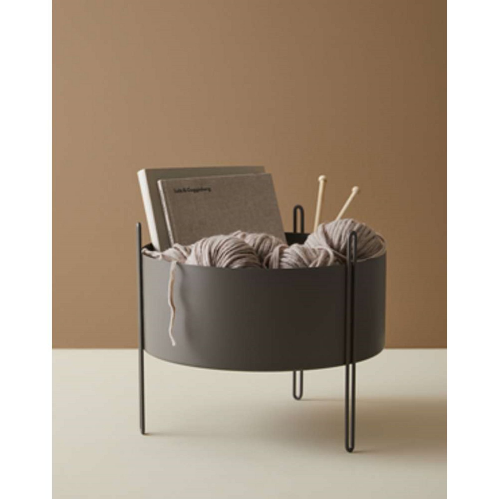 Pidestall Planter Medium Taupe - Woud