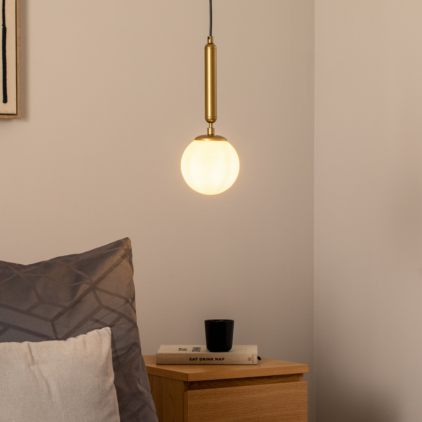 King pendant light, gold/opal, glass, Ø 15 cm, E14