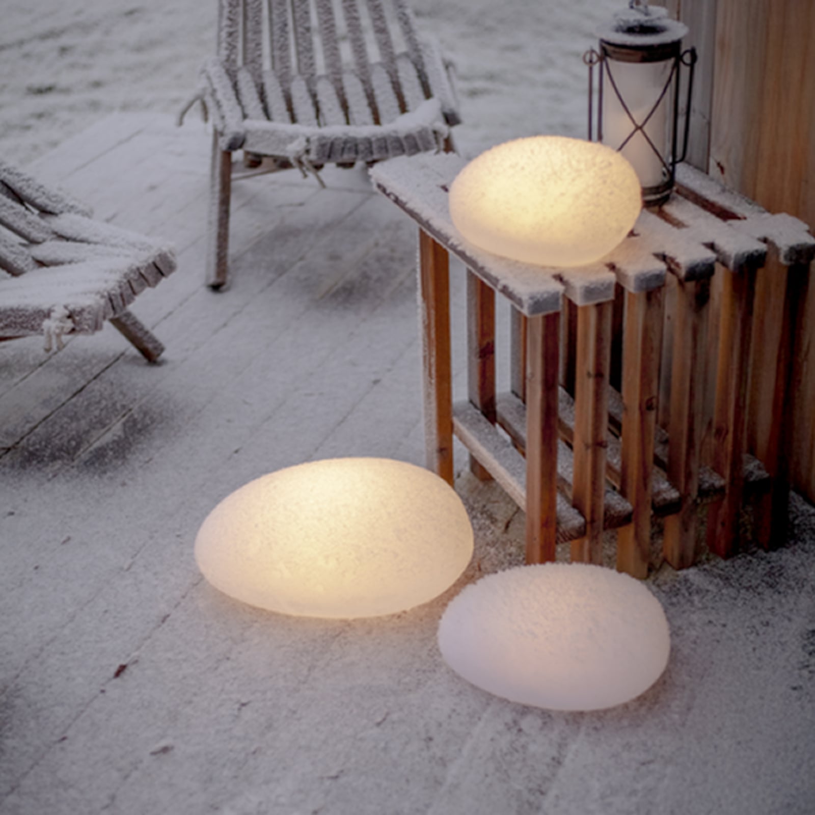 LED-solcellelampe GLOBY, hvit, 24,5 cm, plast, IP44