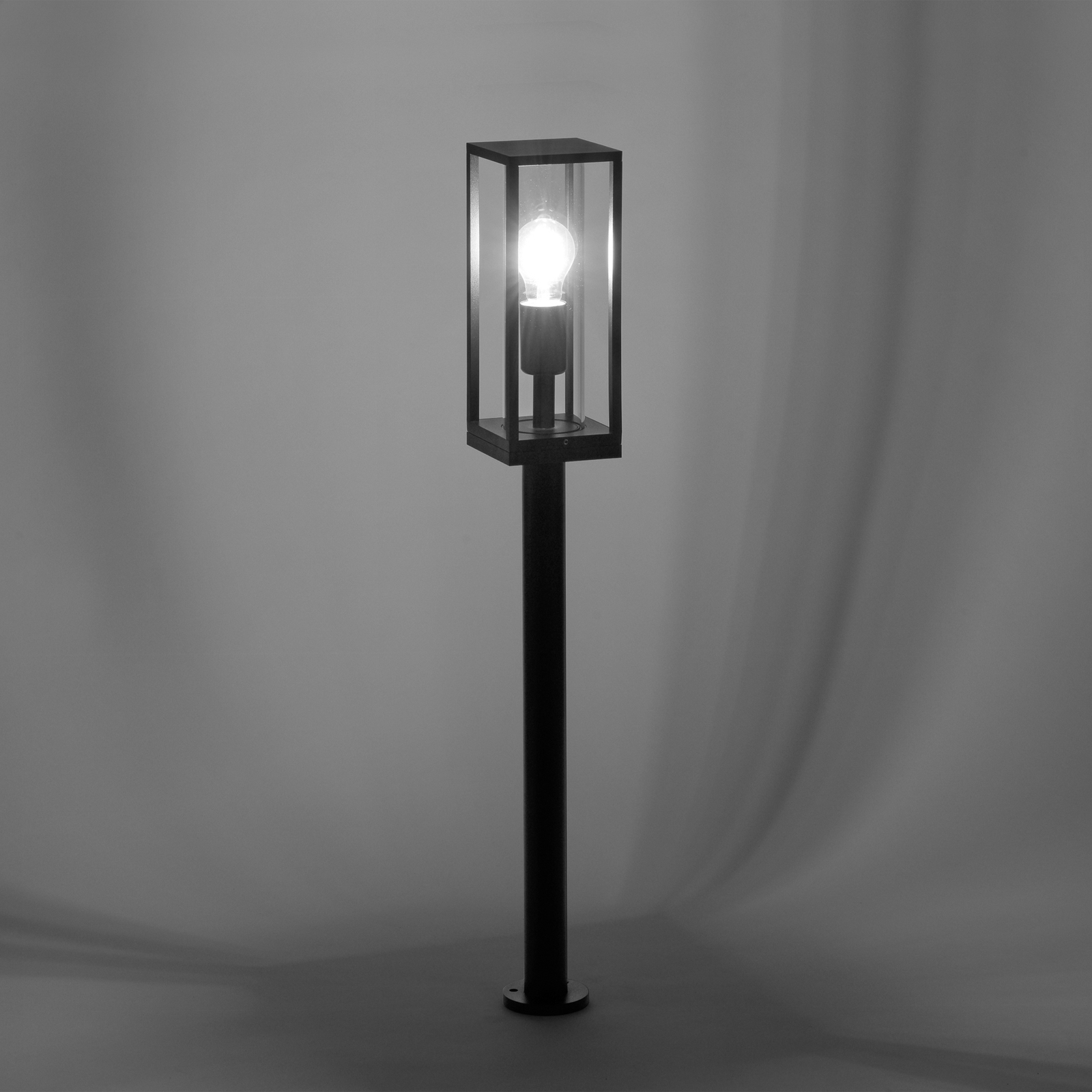 Candeeiro de caminho Paul Neuhaus Emil em design de lanterna