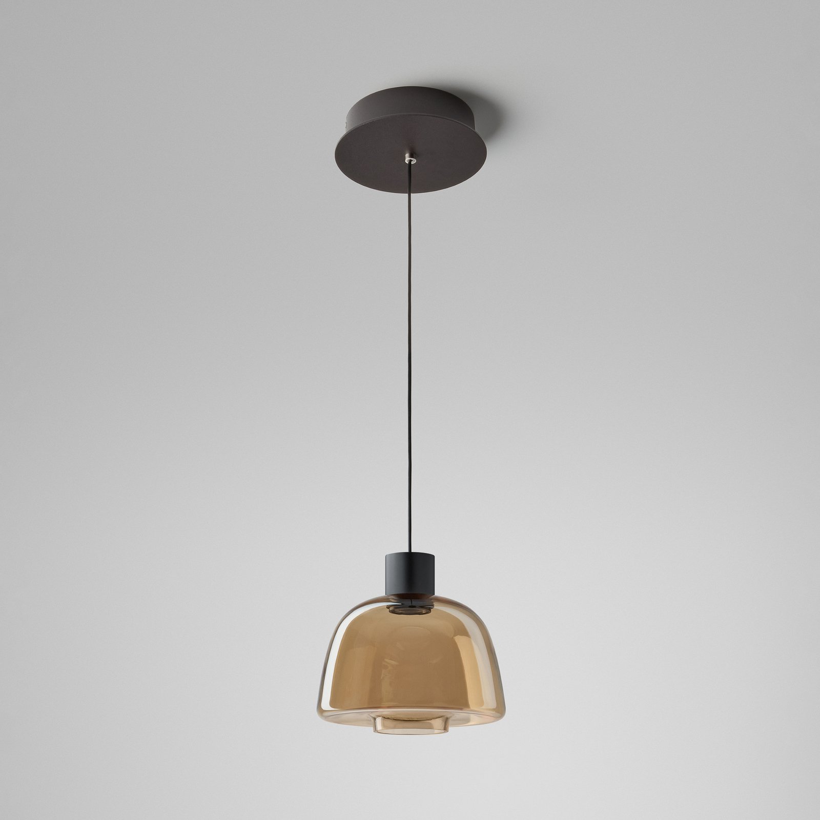 Lampada LED a sospensione Bover Drep S/01, ambra, vetro, 2.700 K Lampada LED a sospensione Bover Drep S/01, ambra, vetro, 2.700 K