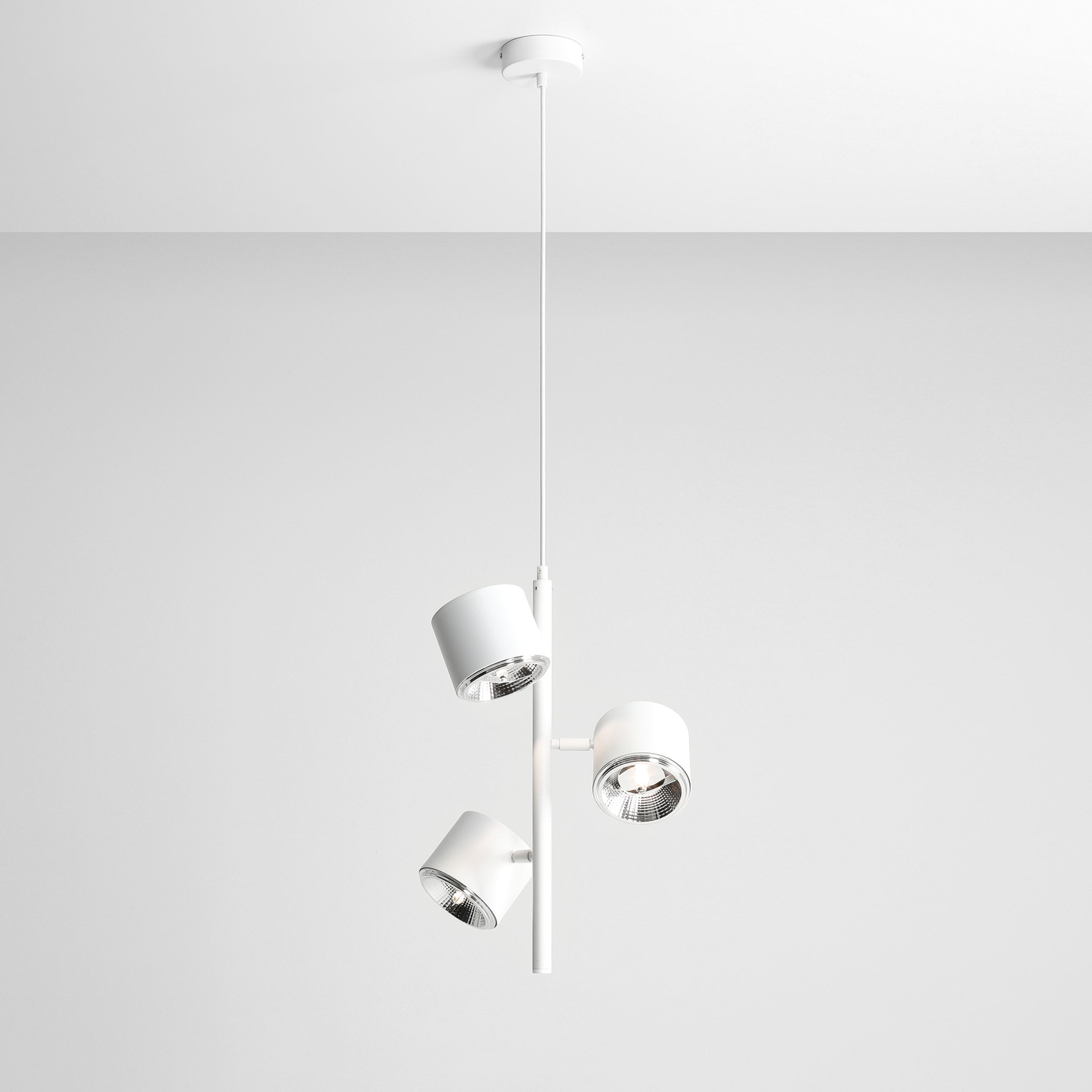 1046E pendant light, 3-bulb, white