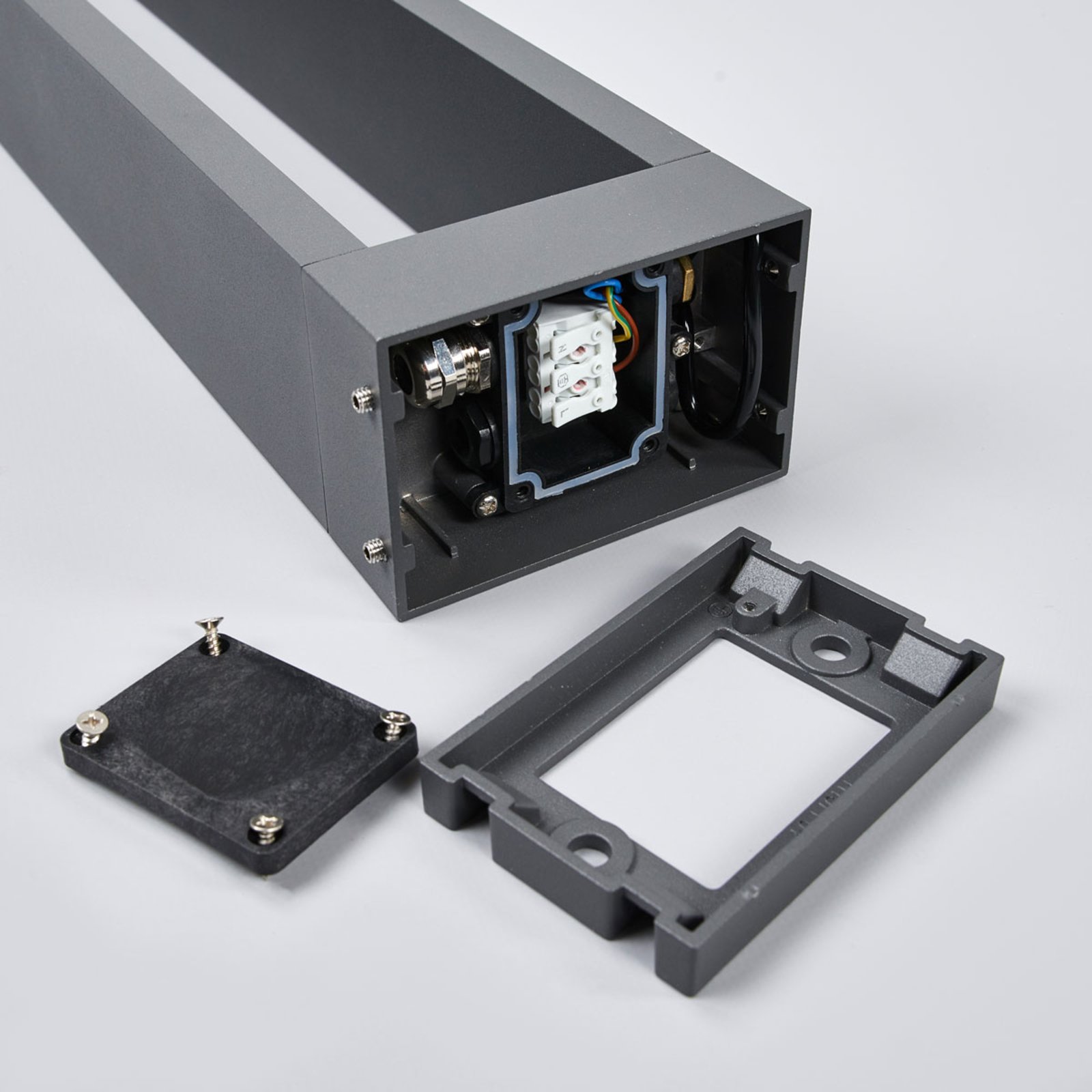 Jupp High Ulko Puutarhavalaisin IP54 Graphite - Lucande