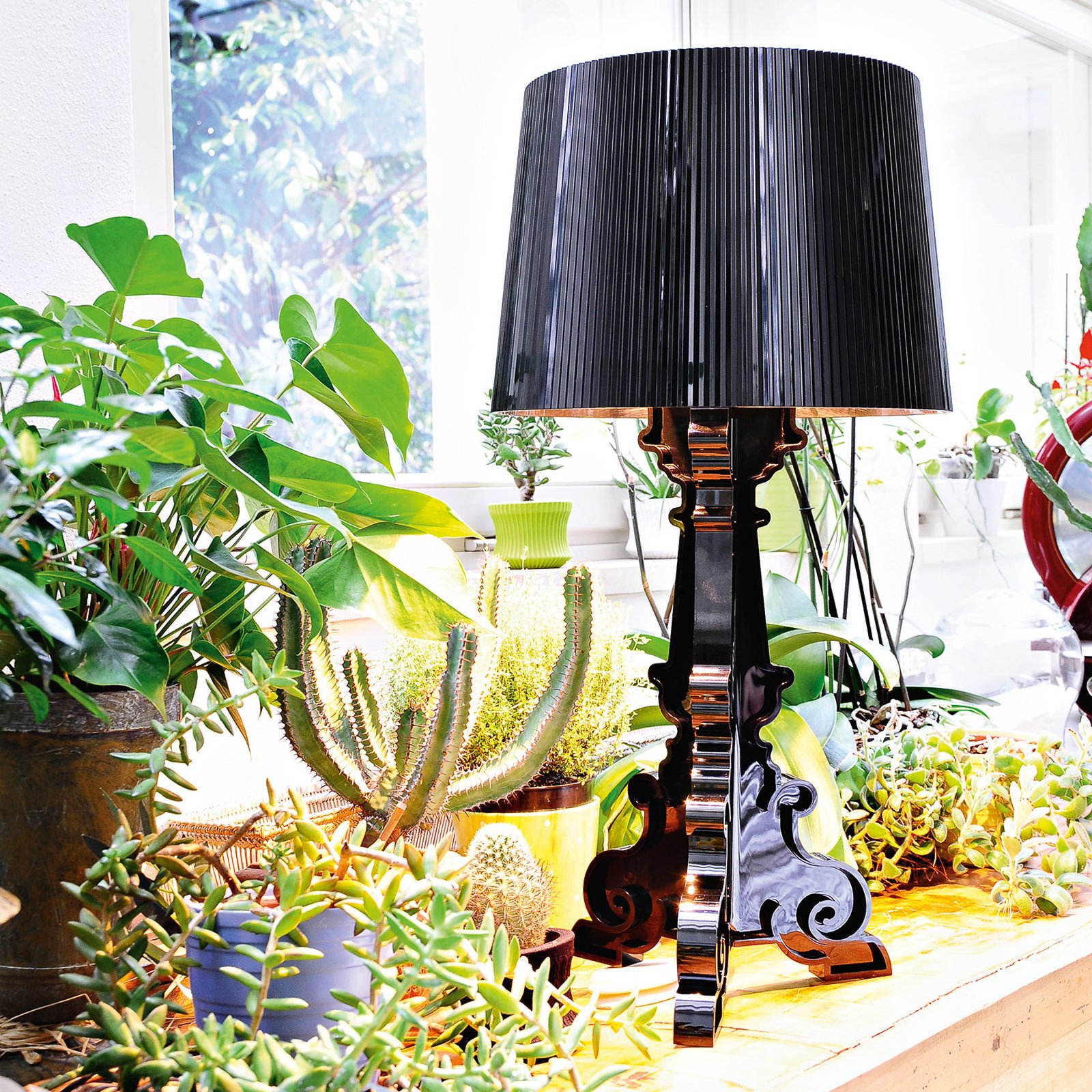 Kartell Bourgie - LED stolna lampa, crna
