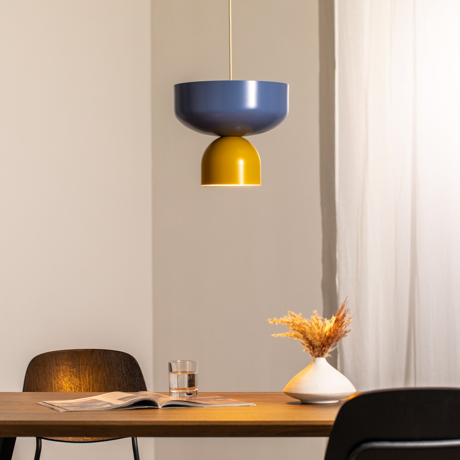 Lampada a sospensione Api, gialla/blu, Ø 30 cm, metallo Lampada a sospensione Api, gialla/blu, Ø 30 cm, metallo