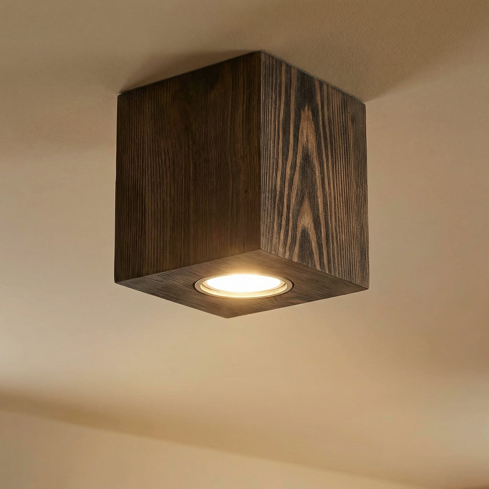 Envostar Tuni Downlight, Kiefer nussbaum gebeizt