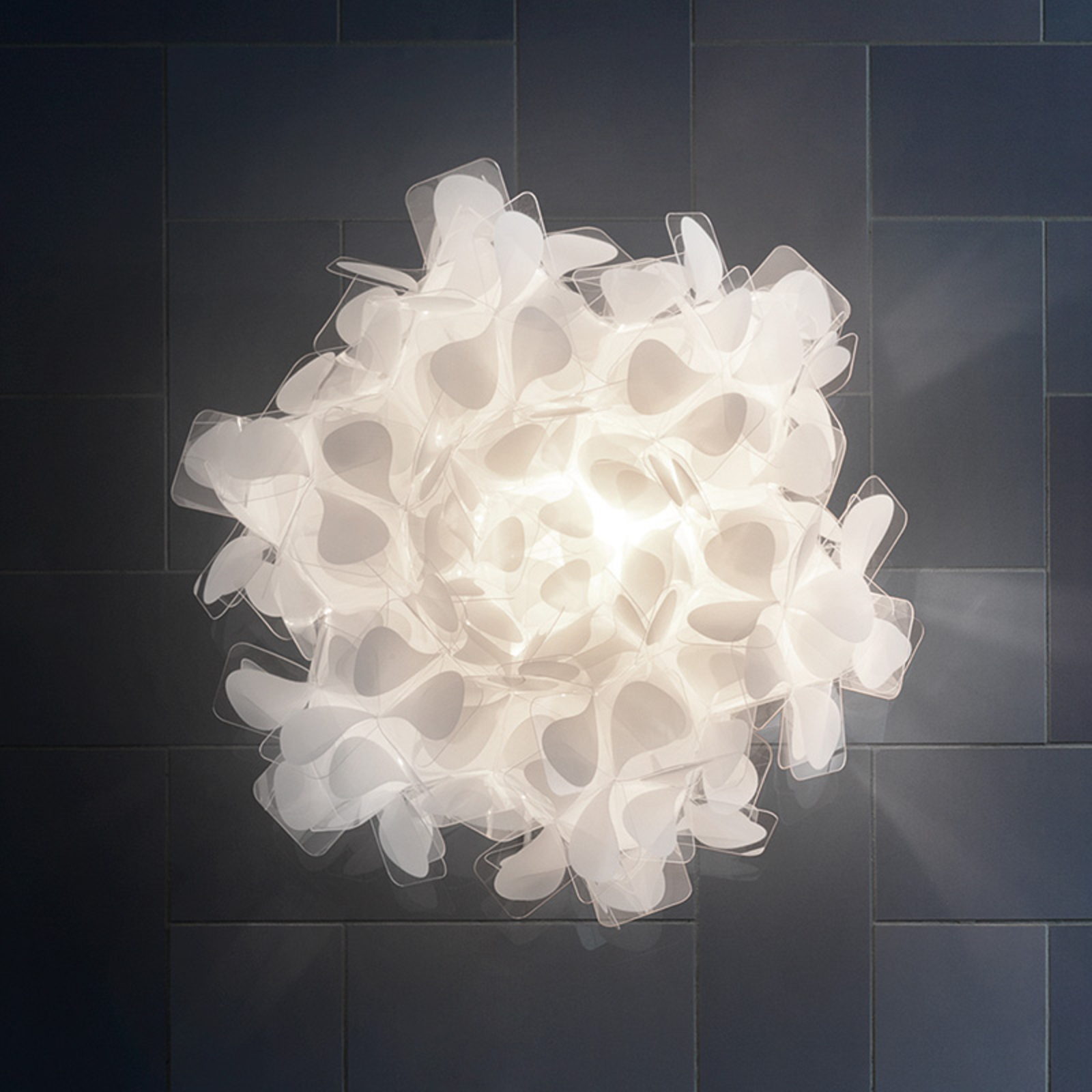 Slamp Clizia Mama Non Mama vegglampe Ø 78 cm | Lampegiganten.no Slamp Clizia Mama Non Mama vegglampe Ø 78 cm | Lampegiganten.no