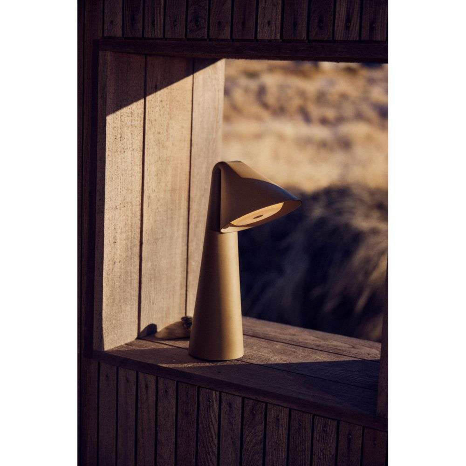 FRANDSEN LED φορητή επιτραπέζια λάμπα Ami, γκρι-μπεζ, 32 cm, ρυθμιζόμενη ένταση FRANDSEN LED φορητή επιτραπέζια λάμπα Ami, γκρι-μπεζ, 32 cm, ρυθμιζόμενη ένταση