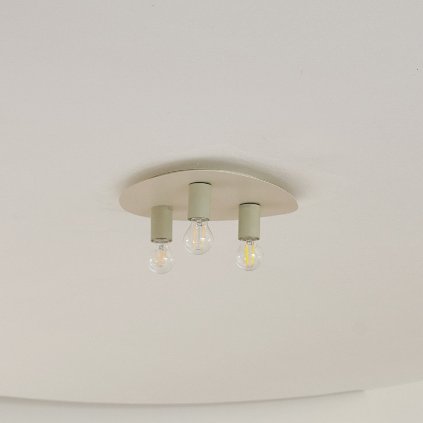 Lindby Tommen ceiling light, cream/green, iron, 35 x 37.2 cm