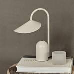 ferm LIVING Lampe de table LED à accu Arum, beige, intensité variable, IP44