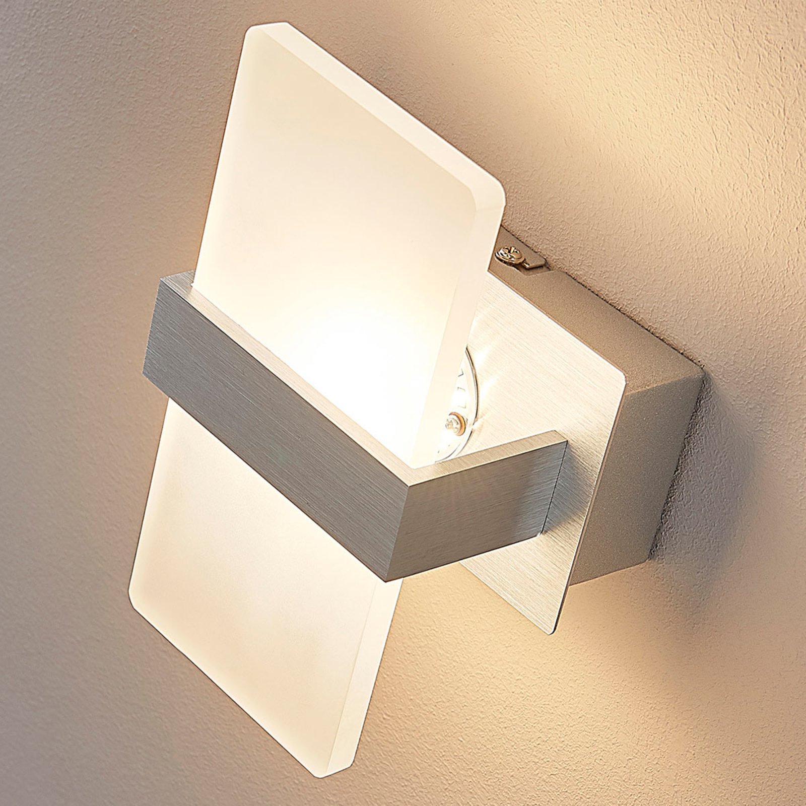 LED-Wandlampe Yorick, 18 cm, alu/weiß mit Schalter - Lindby