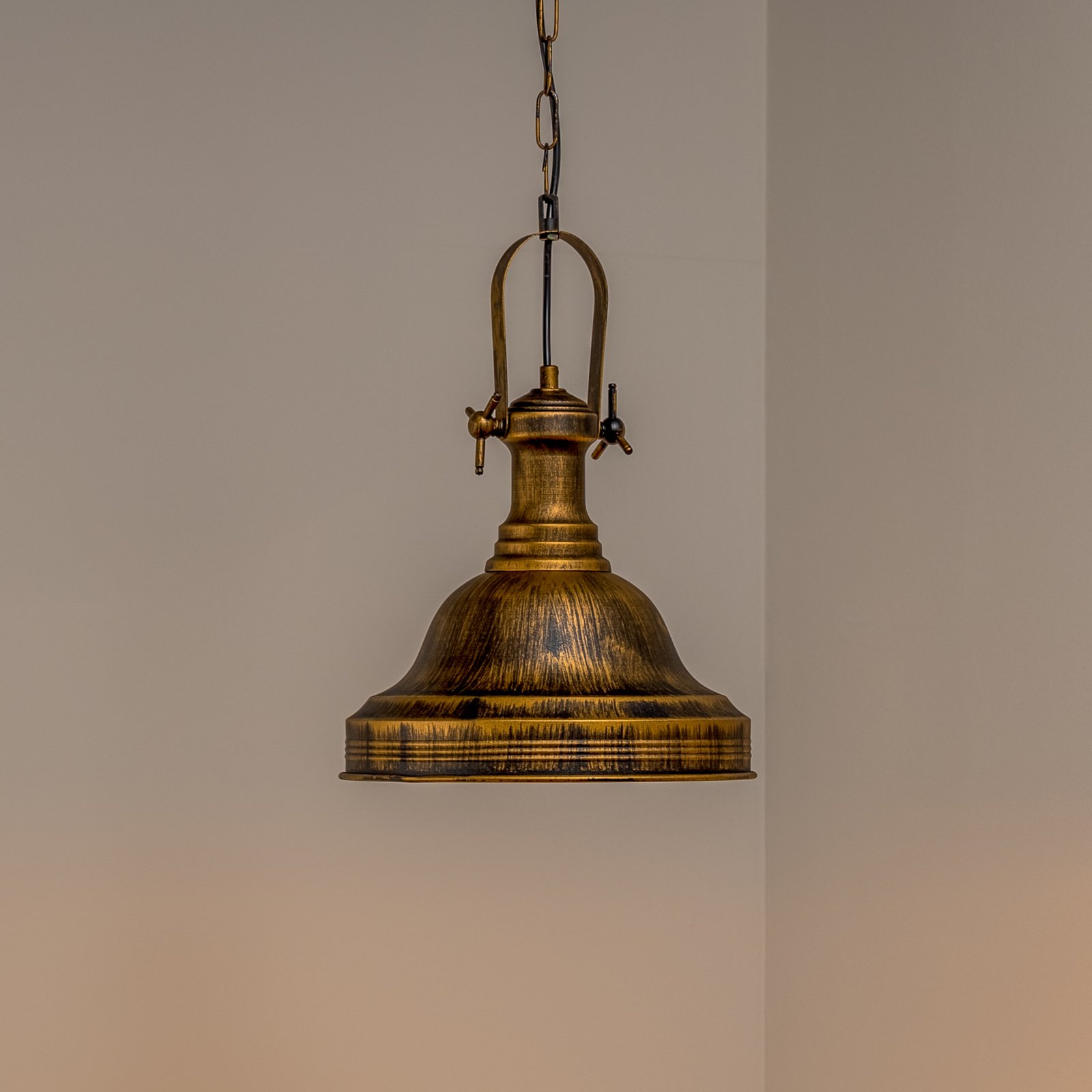 AV-4106-M36-CPR pendant light, antique design