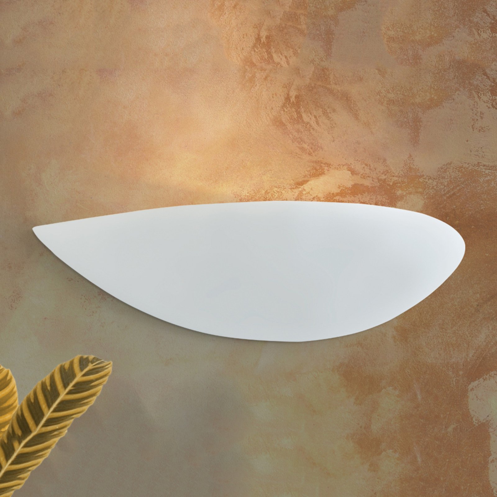 Elegancka lampa ścienna TAMARA z białej ceramiki