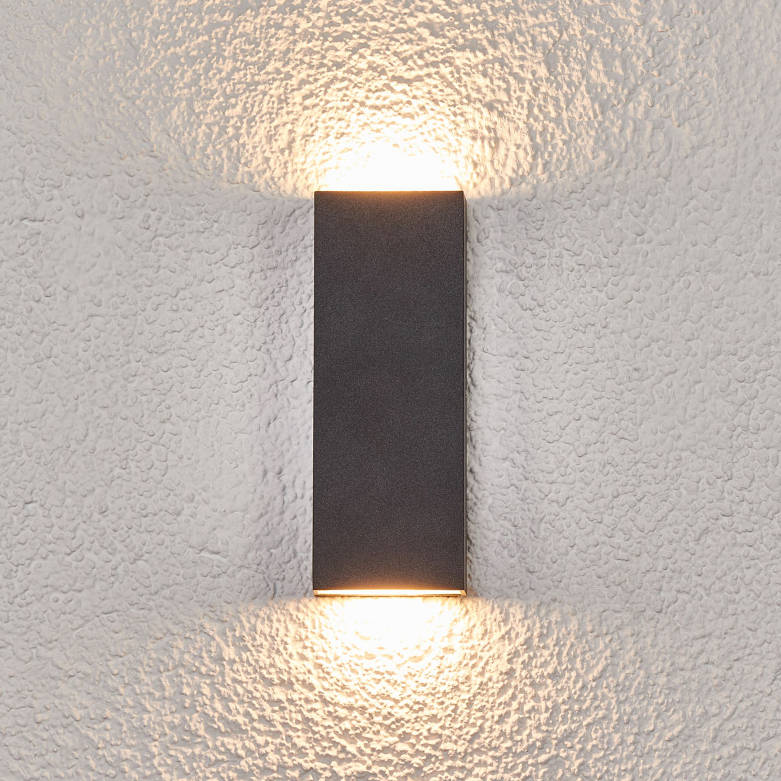 Flache LED-Außenwandlampe Corda
