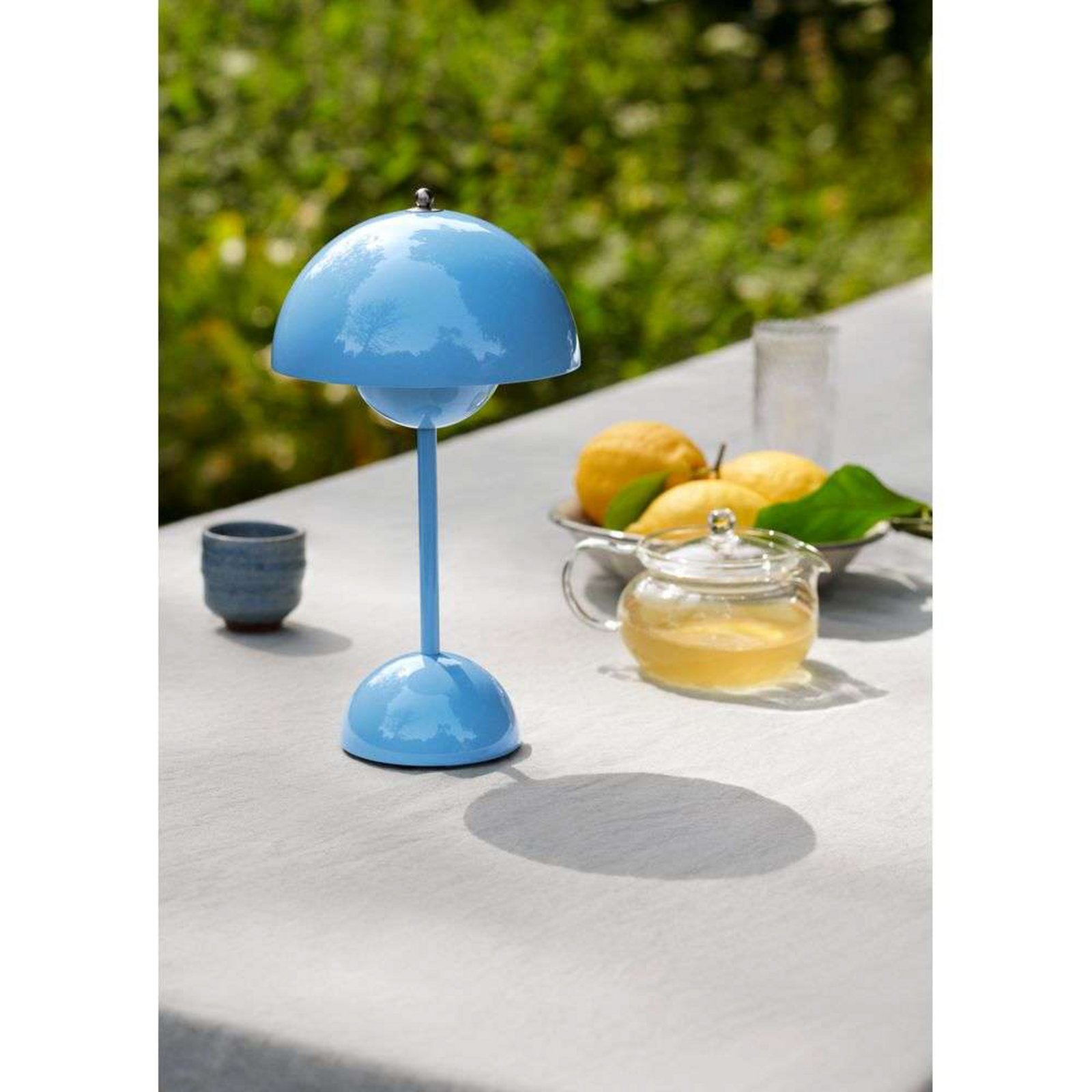 Flowerpot VP9 Portable Lampă de Masă Swim Blue - &Tradition