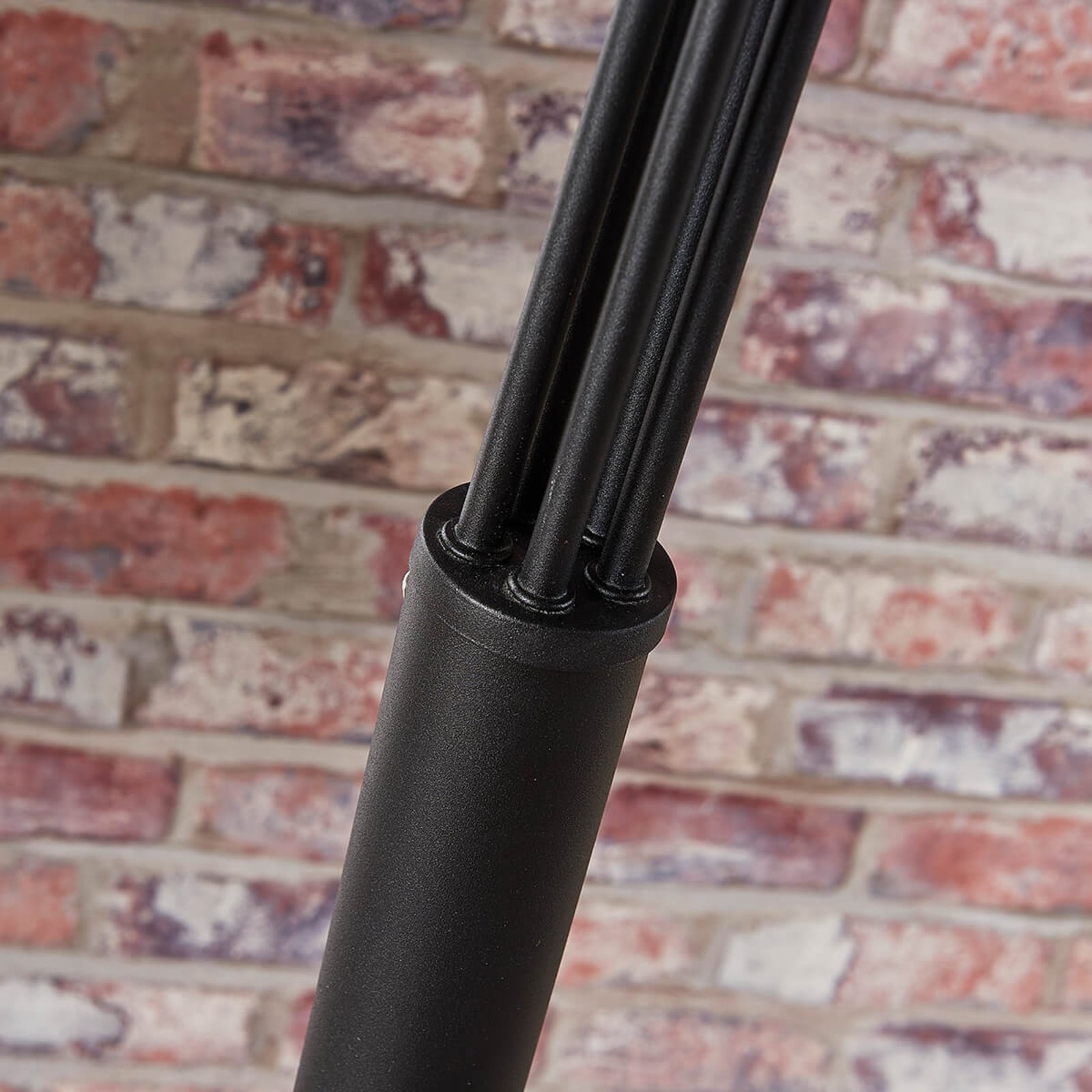 Lira 5 Stehleuchte Black/Gold - Lindby