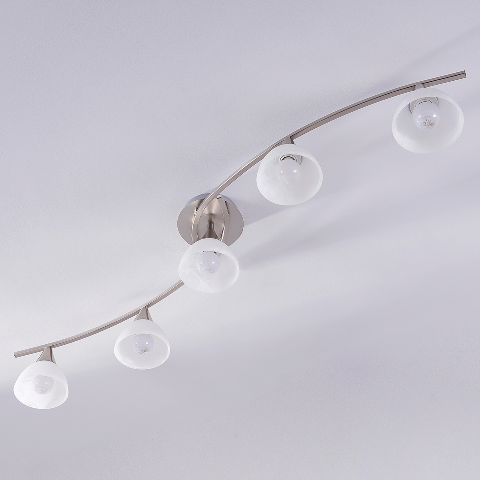 luminaire sobre et élégant pour 1 ampoule LED G9 de 3 Watt incluse produisant 245 Lumen à 3000 Kelvin Plafonnier Edane en verre et métal nickel mat au style rétro 
