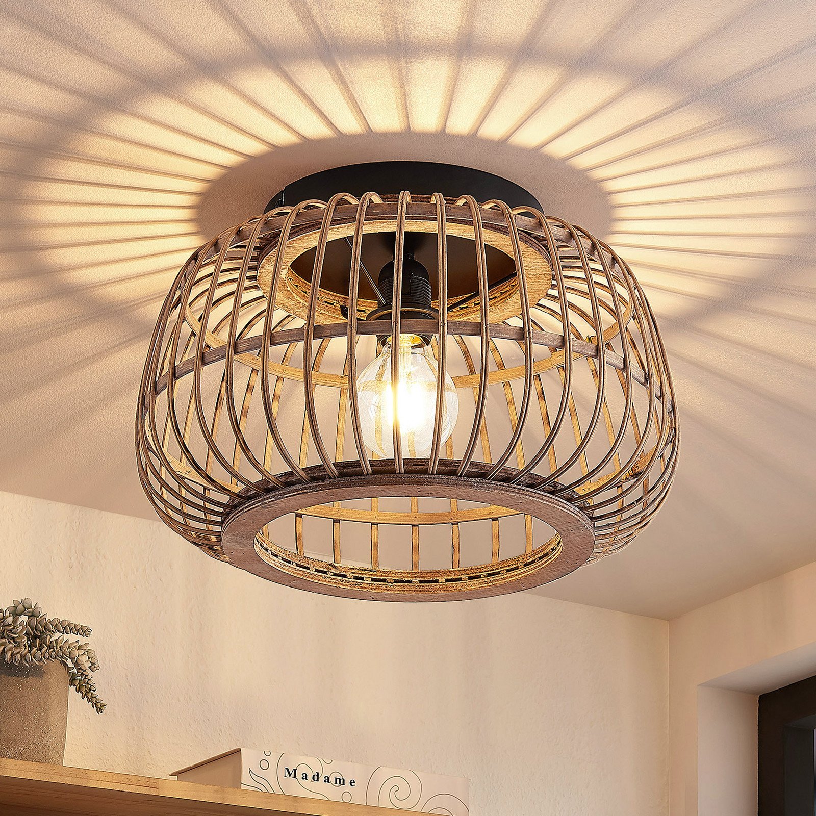 Lindby plafonieră Bominio Ø 40 cm rattan lemn E27 - Camera de zi / sufragerie - Scandinavă - negru mat lemn deschis