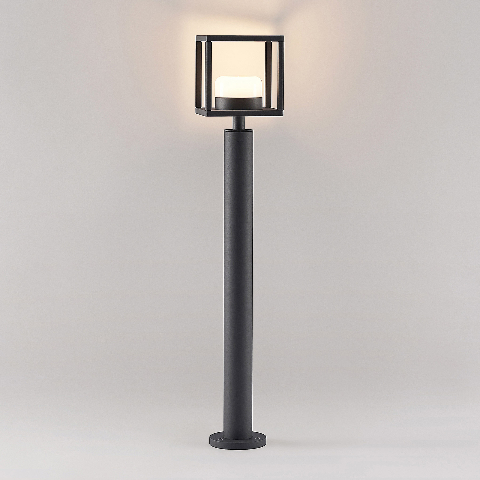 Lucande Timio ösvény lámpa, 85 cm