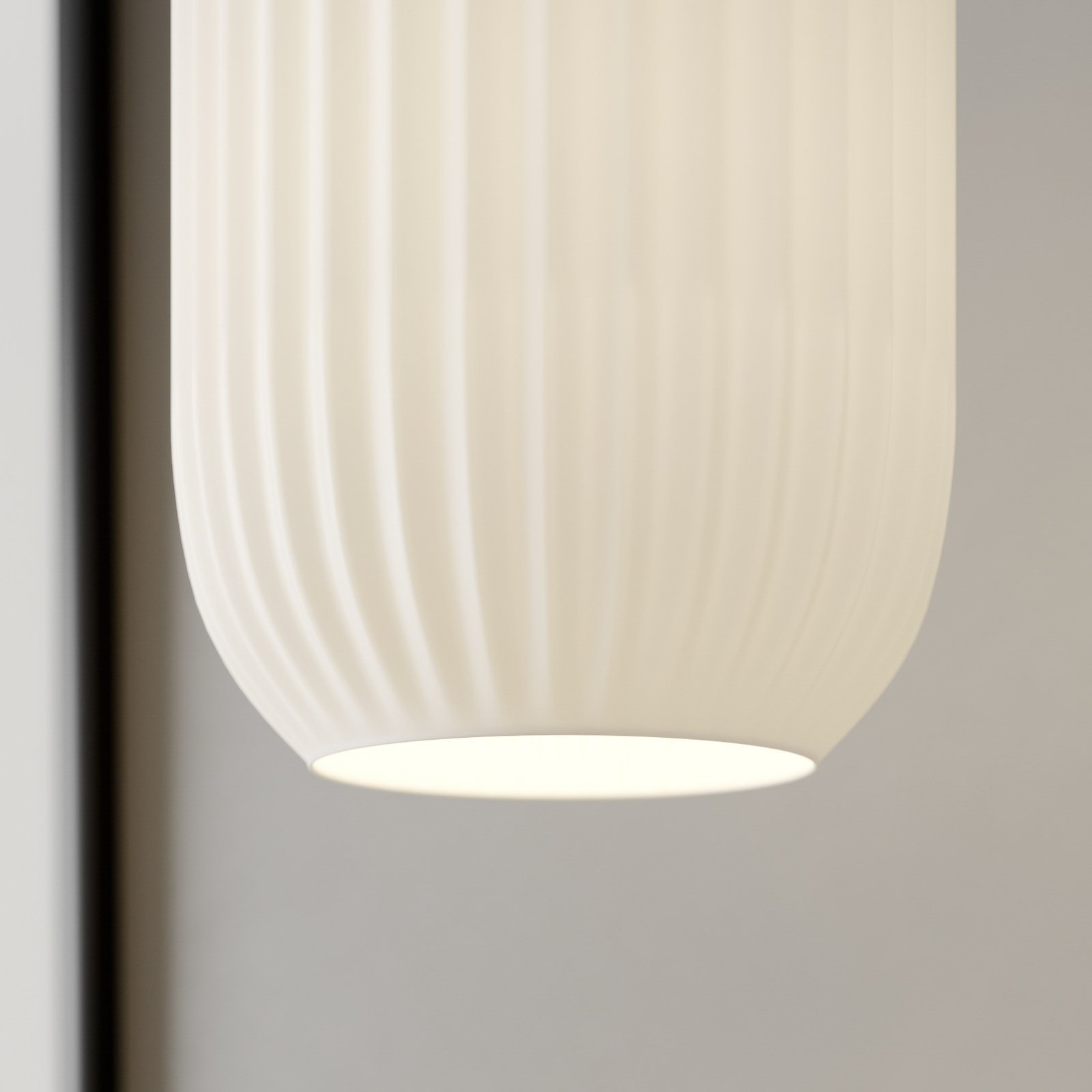 Dyberg Larsen Riflet sklenená závesná lampa, Ø 14 cm