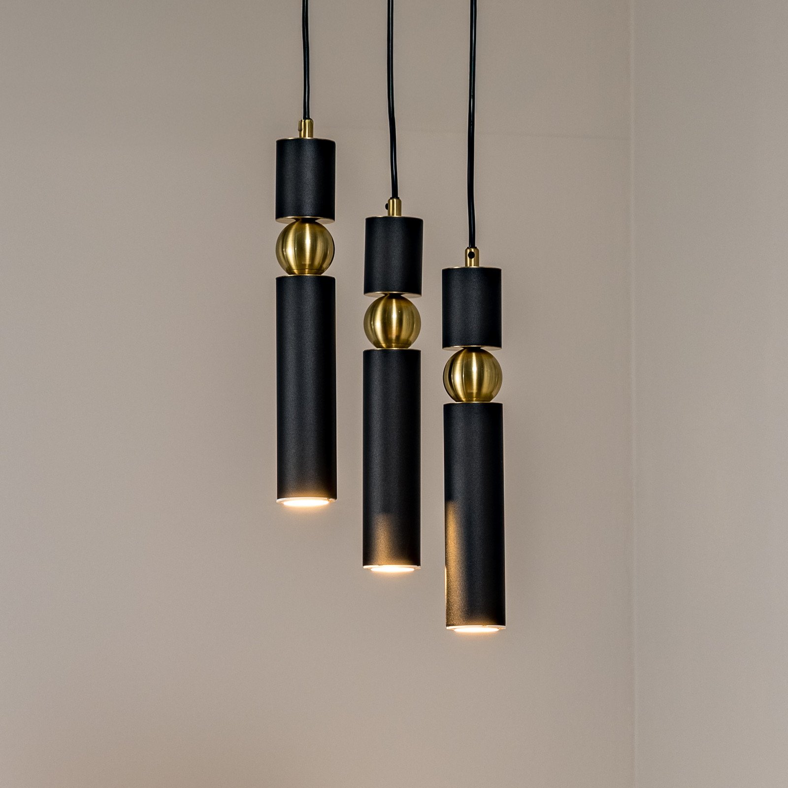 Jupiter Lampă suspendată Alas 3 becuri negru metal GU10 - Camera de zi / sufragerie - Modern - negru/auriu