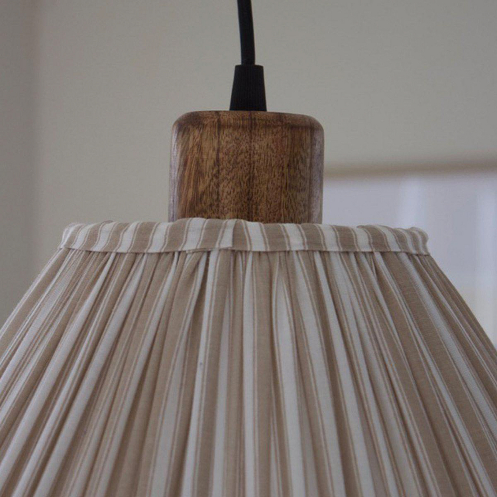 PR Home Estrid hanging light, beige, fabric, Ø 40 cm, E27 PR Home Estrid hanging light, beige, fabric, Ø 40 cm, E27