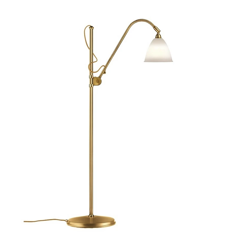 GUBI – Bestlite BL3 Golvlampa Ø16 Mässing/Porslin