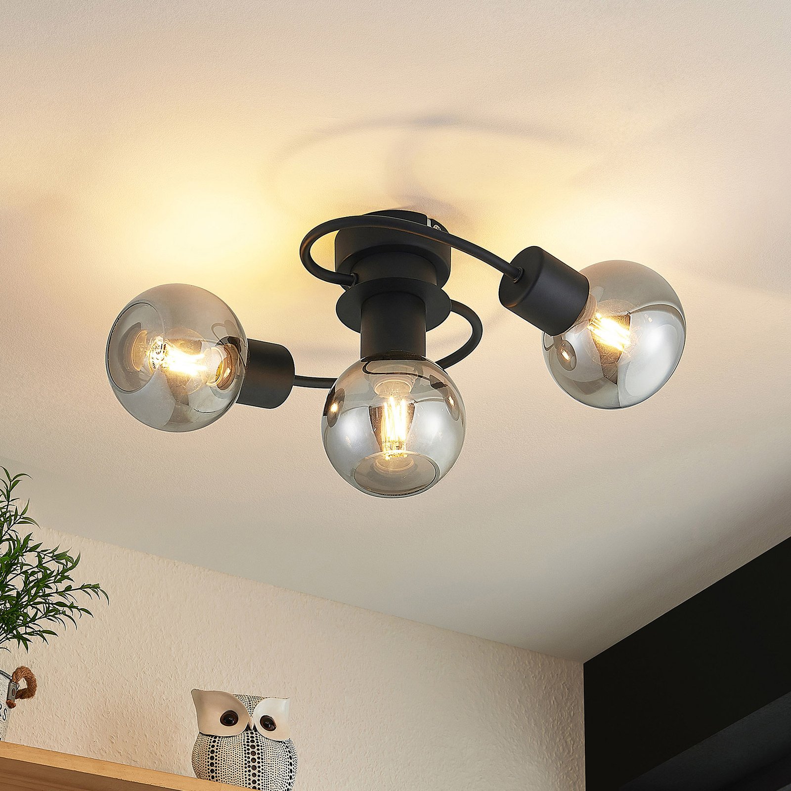 Lindby Ciala LED ceiling light, 3-bulb black/smoke