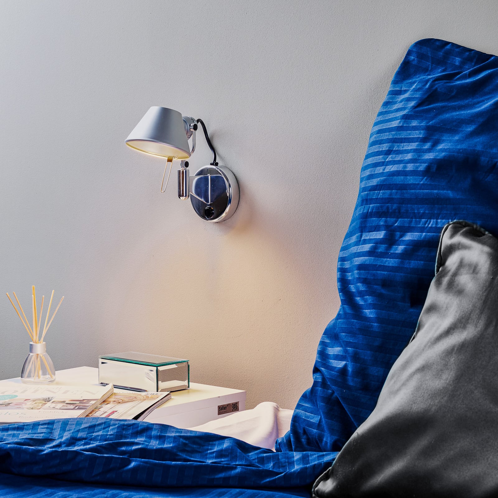 Tolomeo Micro Faretto LED-Wandlampe, 2.700K, grau - Artemide