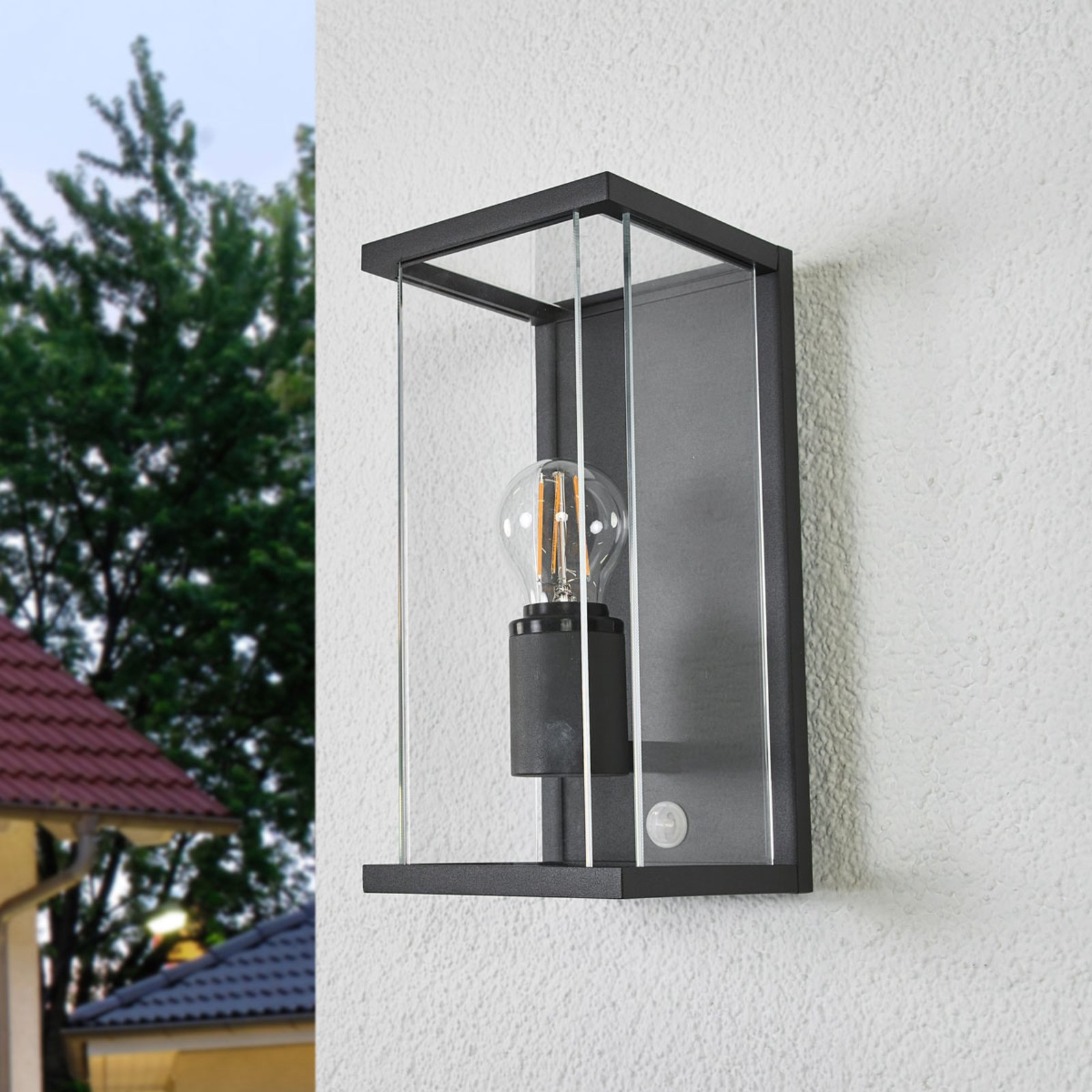 Annalea Buiten Wandlamp IP54 w/Sensor Dark Grey - Lucande