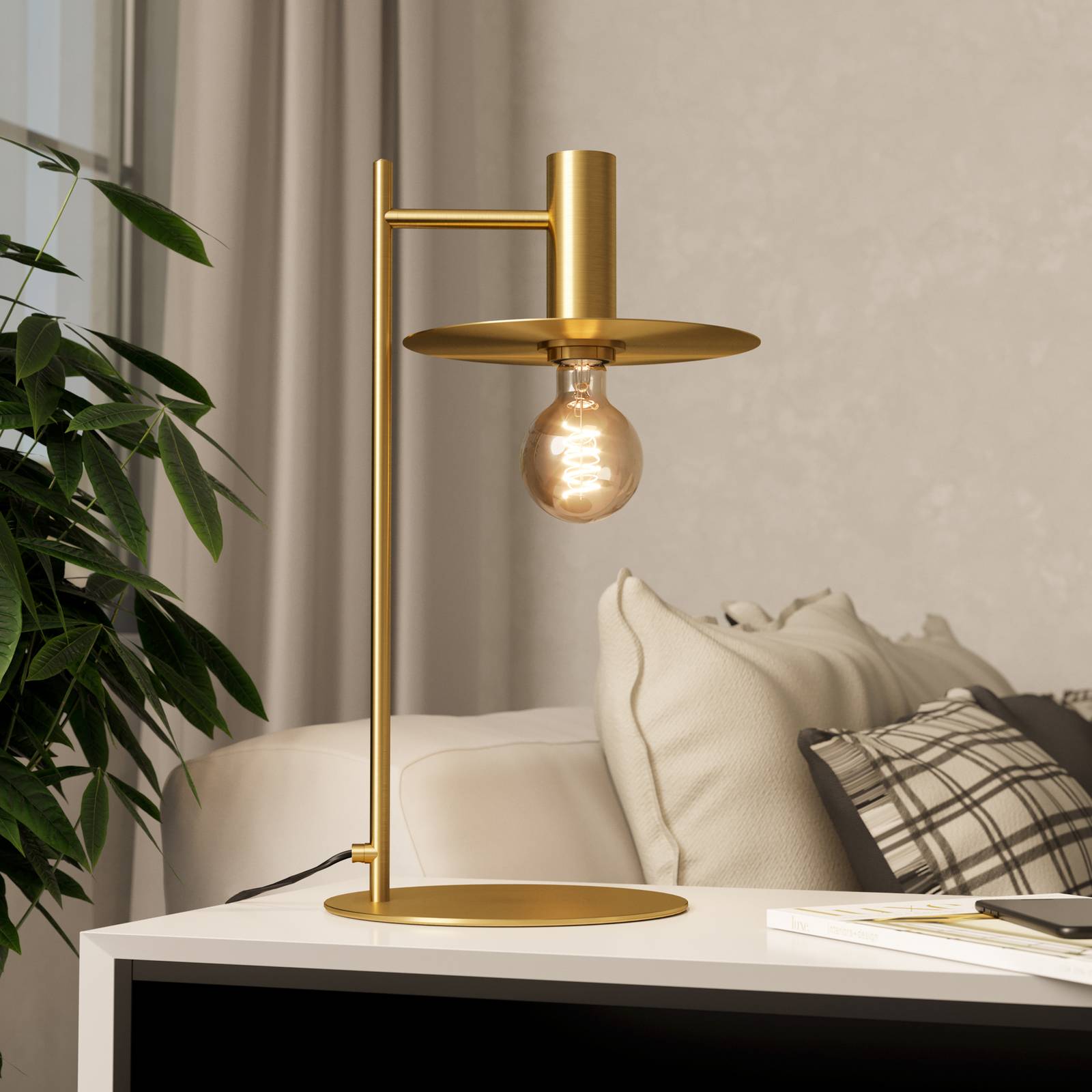 Tischleuchte Escandell in Messing gebürstet günstig online kaufen