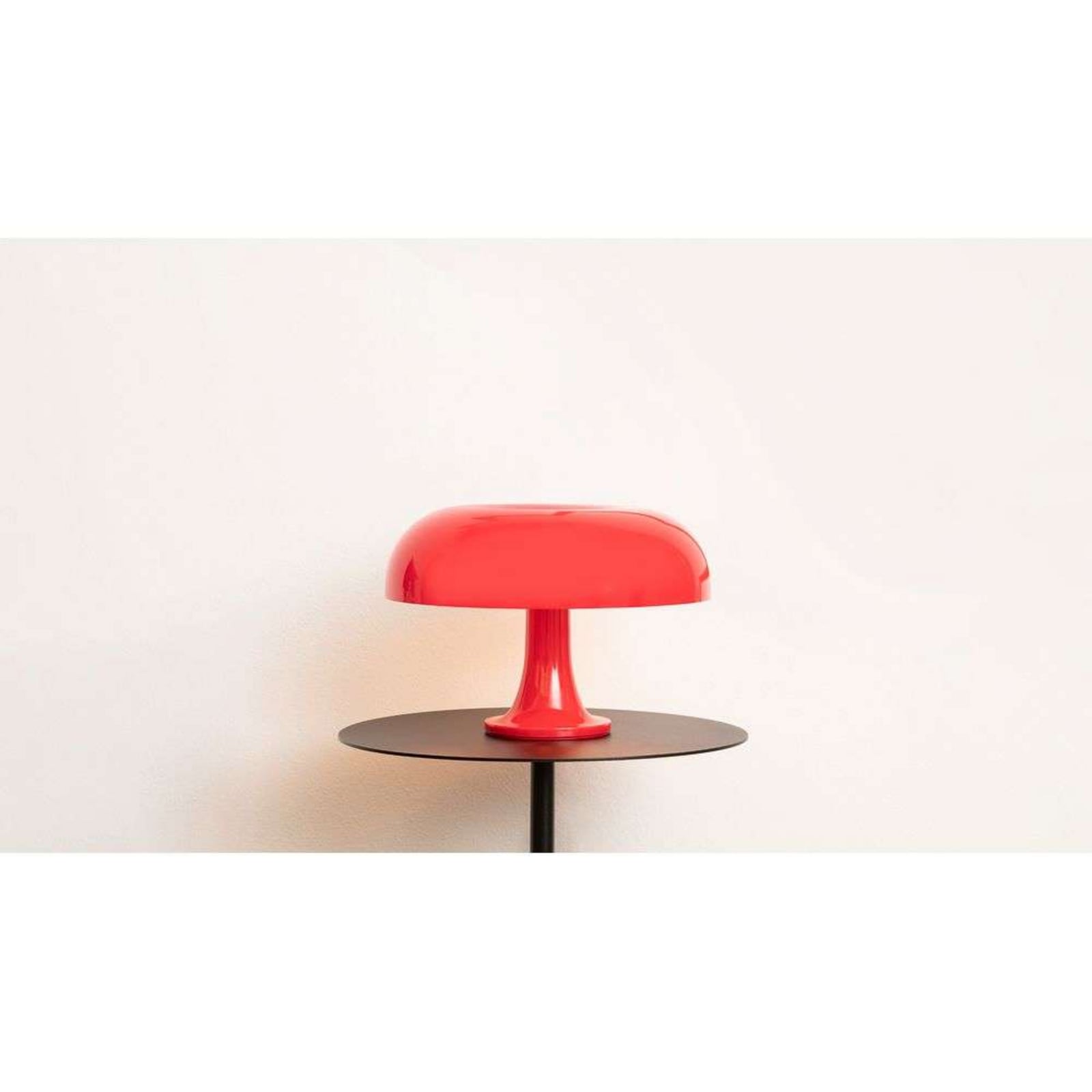 Lampe à poser Artemide Nessino, jaune, hauteur 22 cm