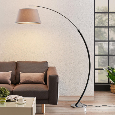 Båggolvslampa Evelyna med tygskärm