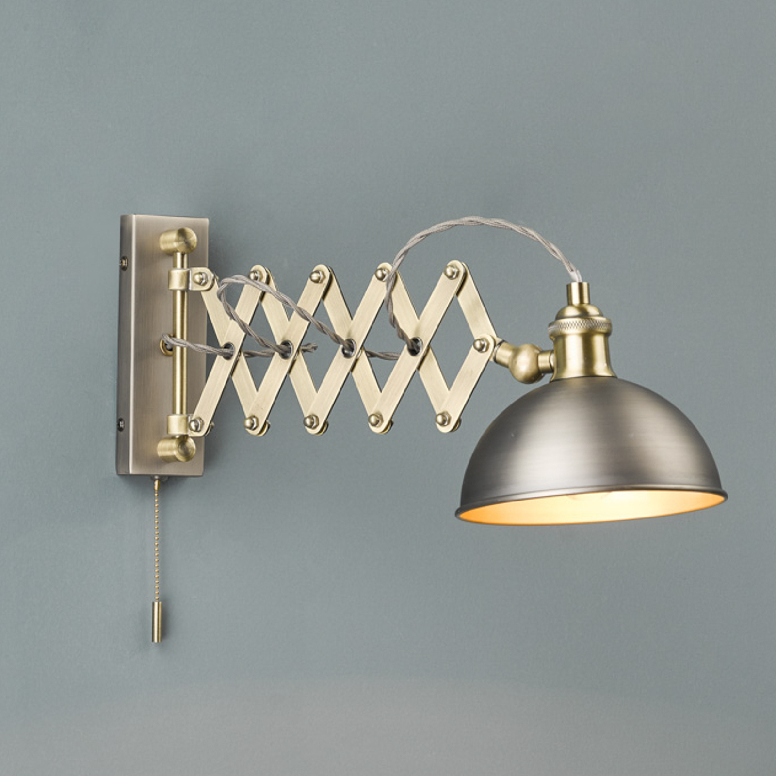 Saxlampa Governor med antik finish