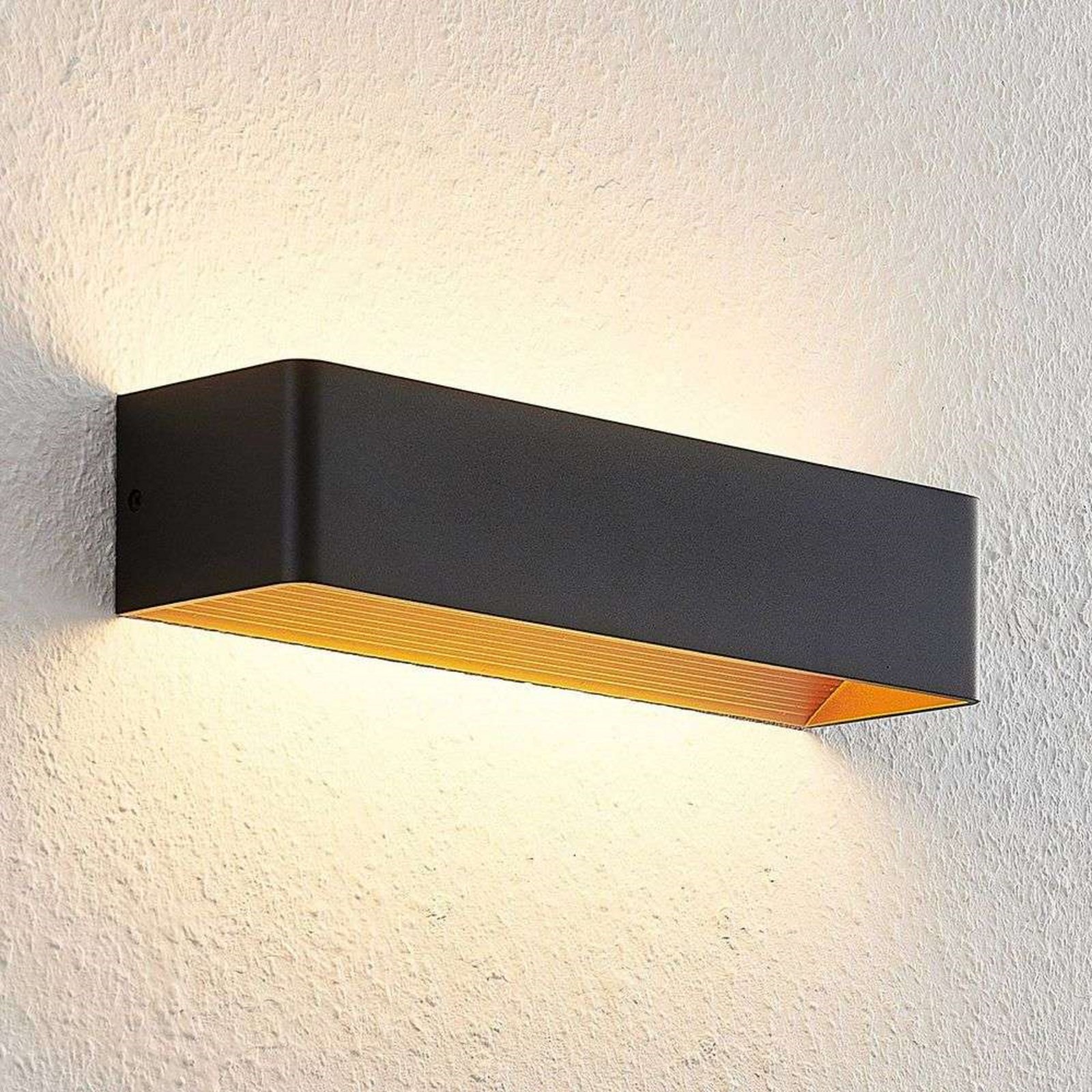 Karam LED Vägglampa W36,5 Black/Gold - Arcchio