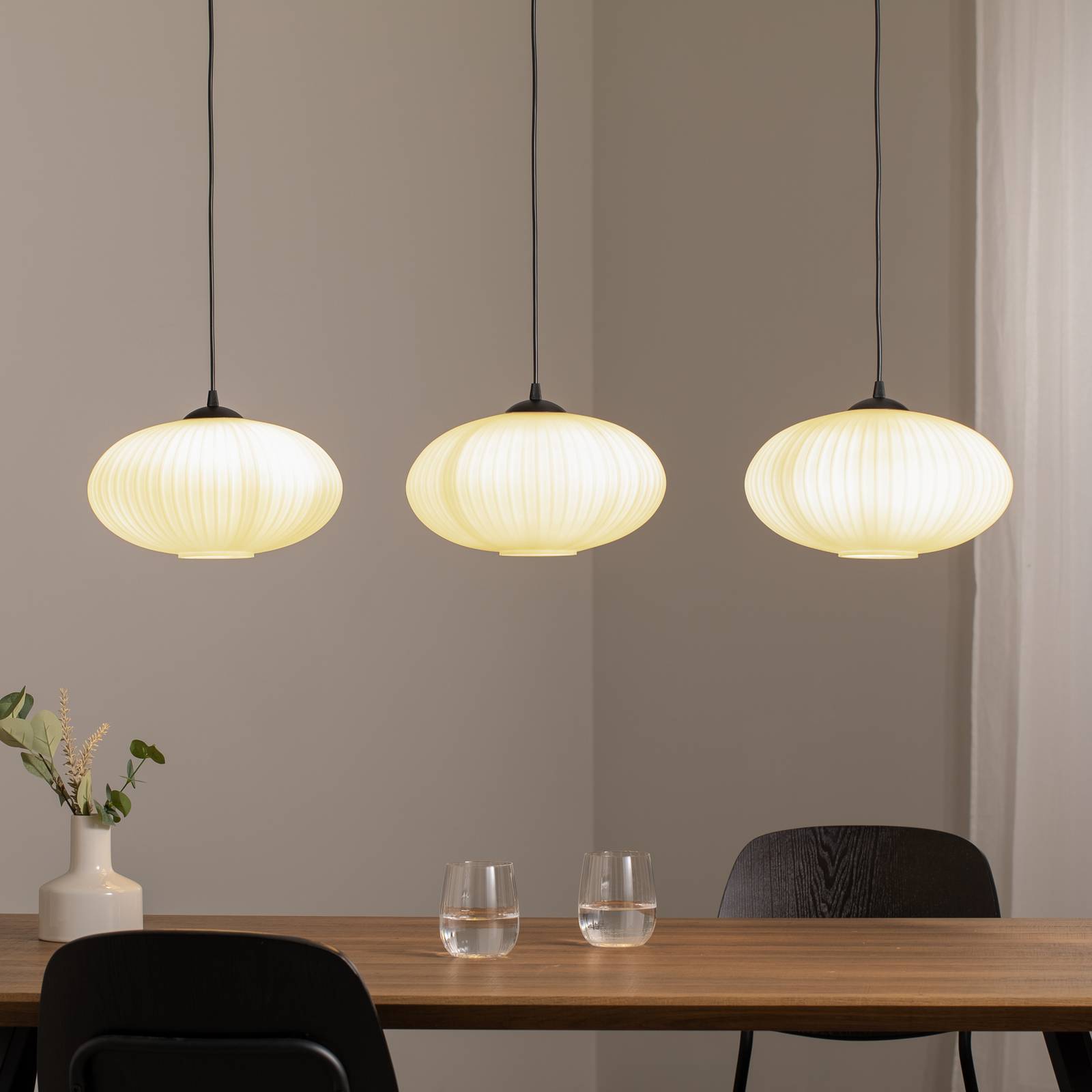 Lampa do jadalni Coco, długość 115 cm, czarny/opal, szkło, 3-punktowa