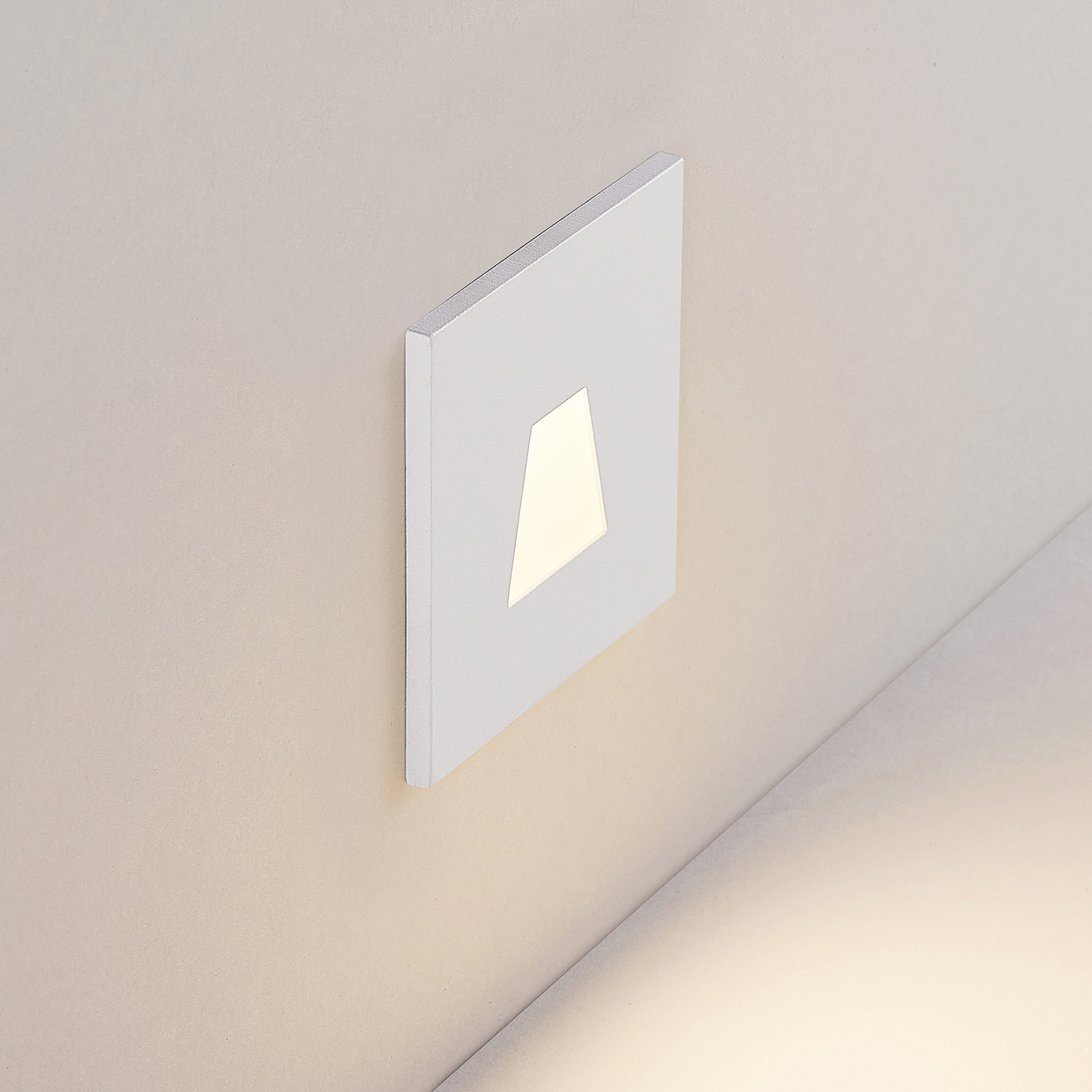 Molto Luce LED vstavané svietidlo Wall 68R IP44 SQ, biele, hliník, CCT