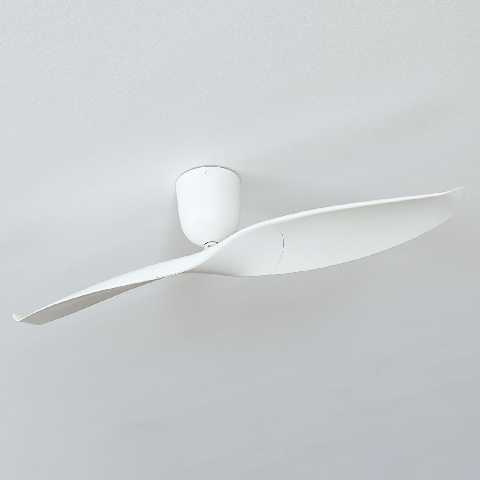 Aeratron AE2+ ceiling fan, 126 cm, white