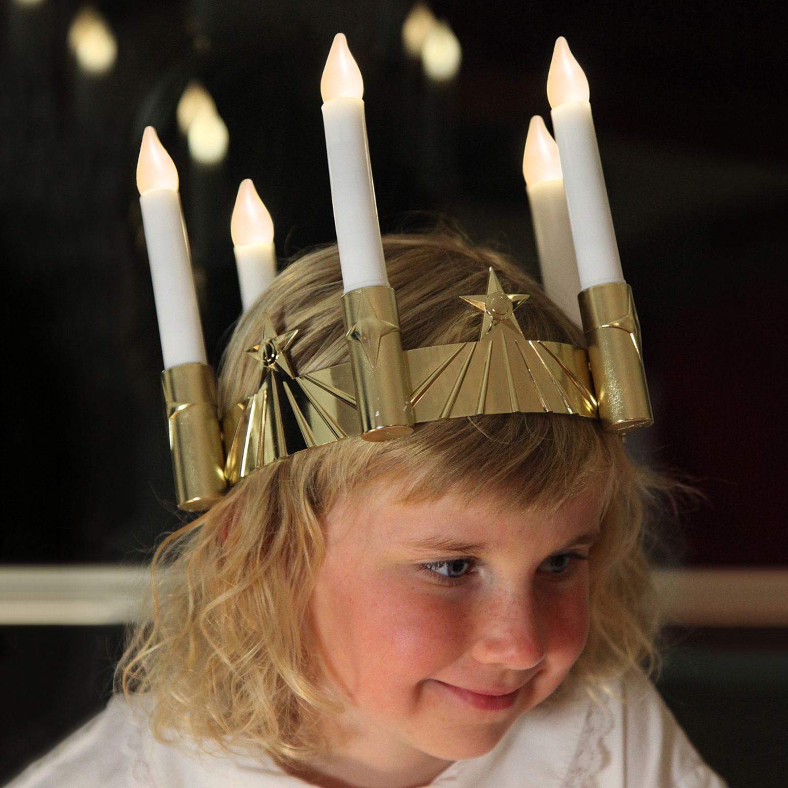 Pięciopunktowa korona Lucia z LED