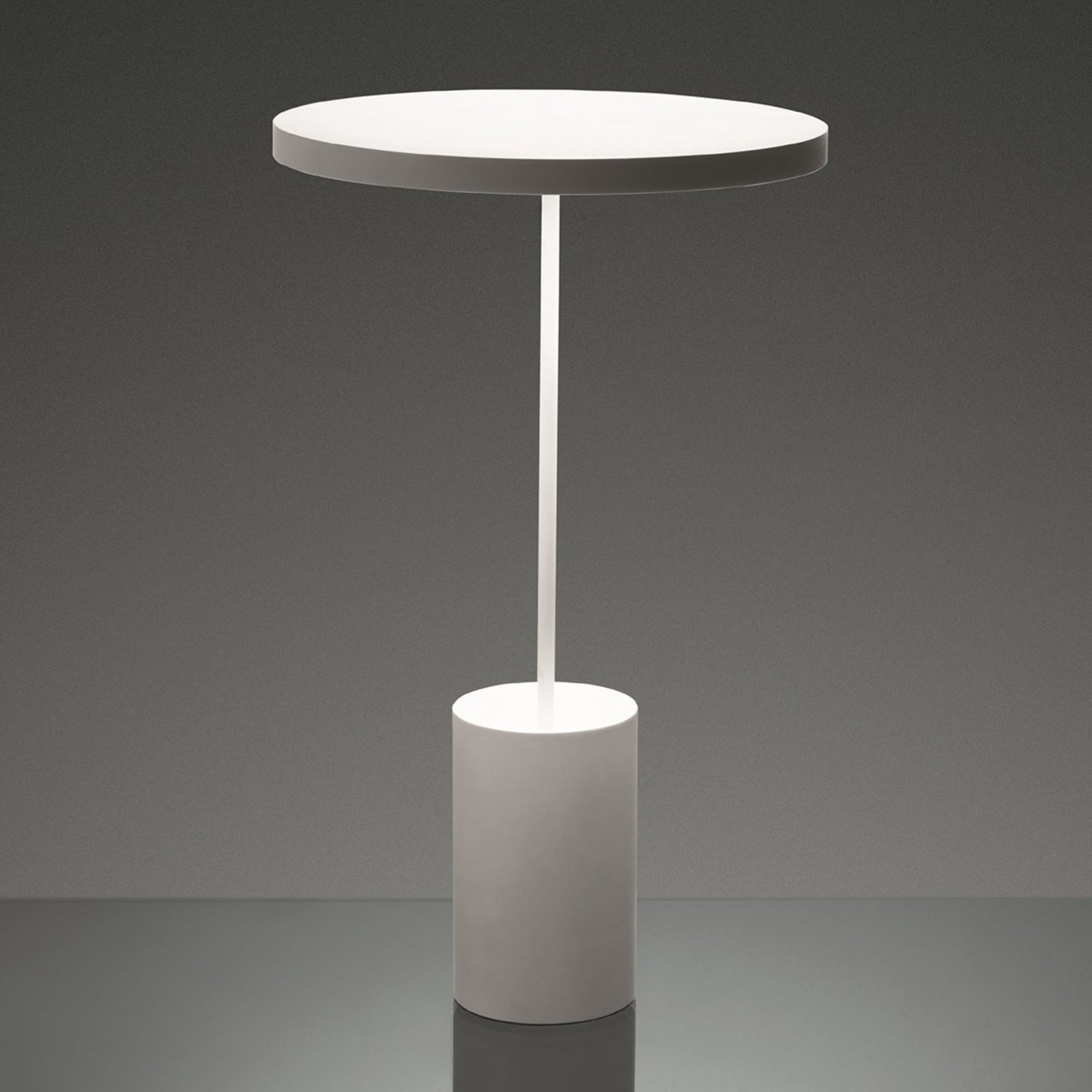 Candeeiro de mesa Artemide Sisifo LED em branco