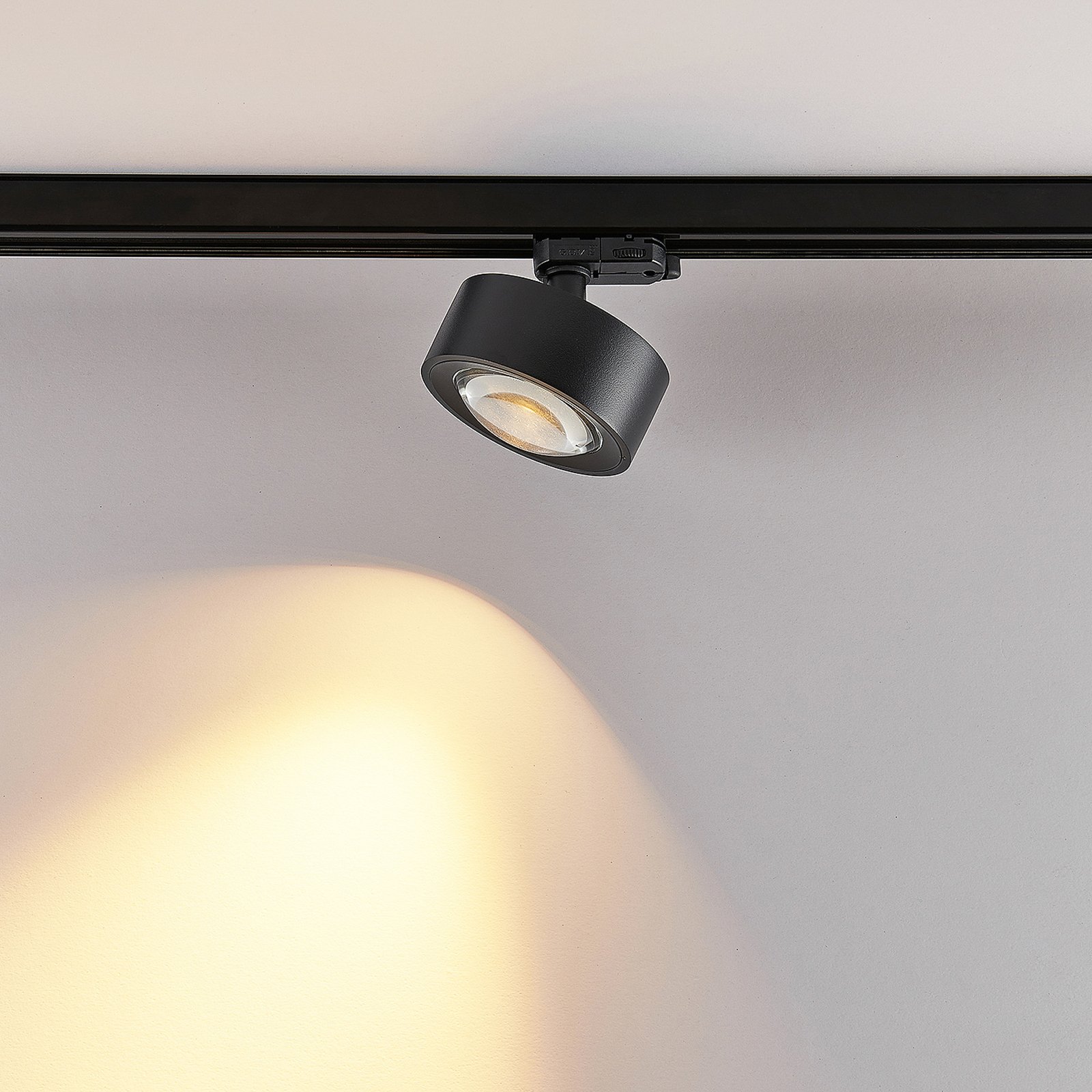 Molto Luce LED 3-vaiheinen valonheitin Mag, musta, 827