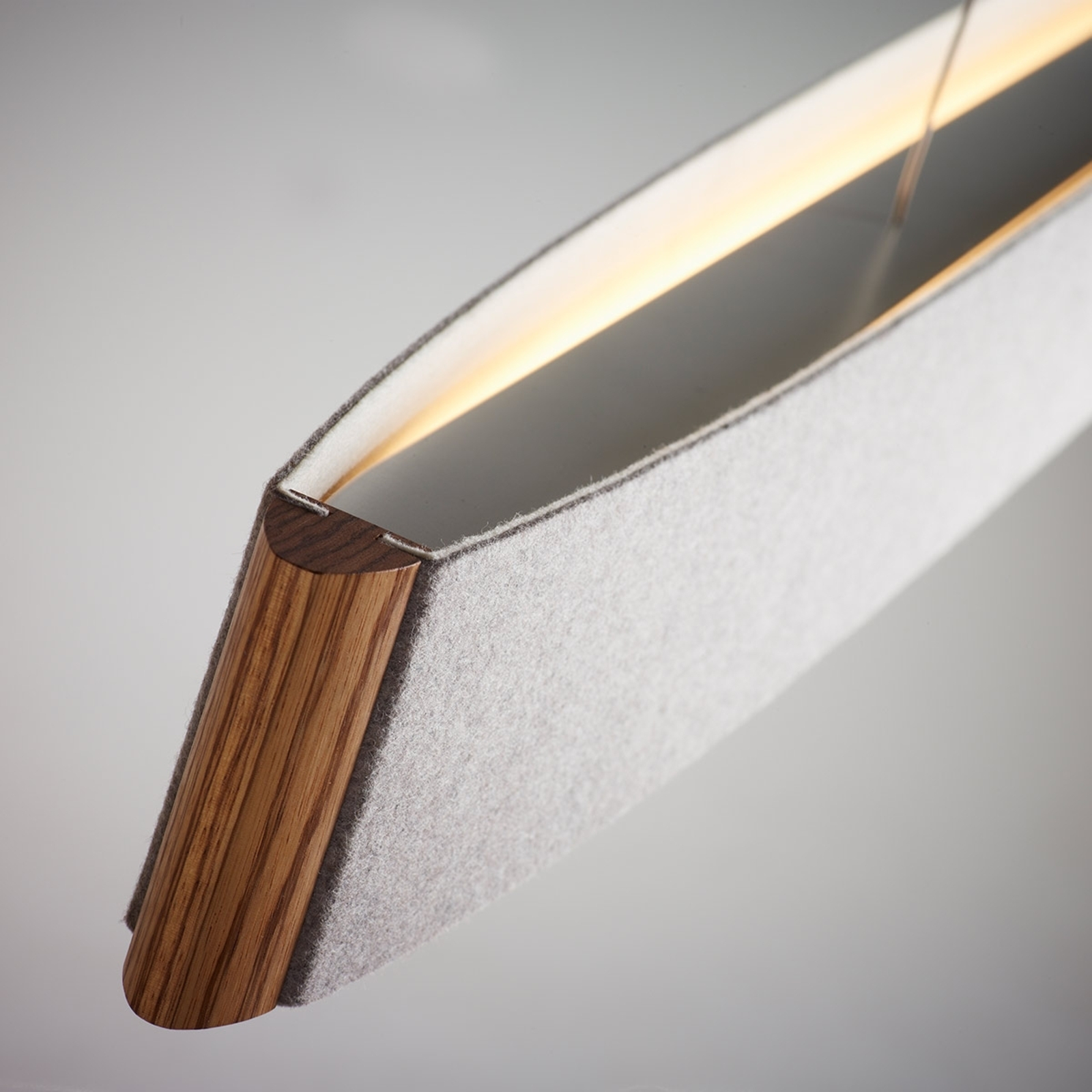 Zep 13 LED-Hängeleuchte aus Wollfilz