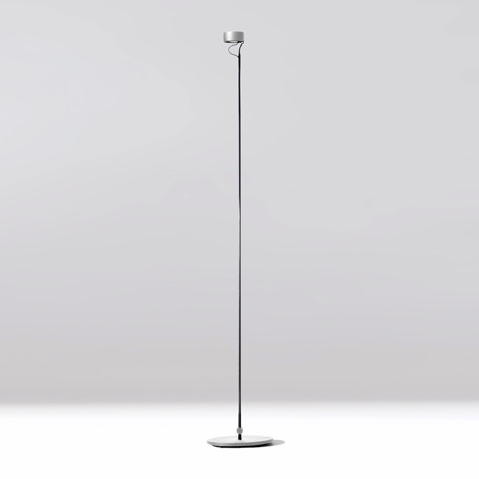 Absolut/ Radius Basica 930 C LED floor lamp, flexible in silver, for Workroom / Office, steel, carbon fibre, aluminium, 9 W, energy efficiency: A+, H: 130 cm