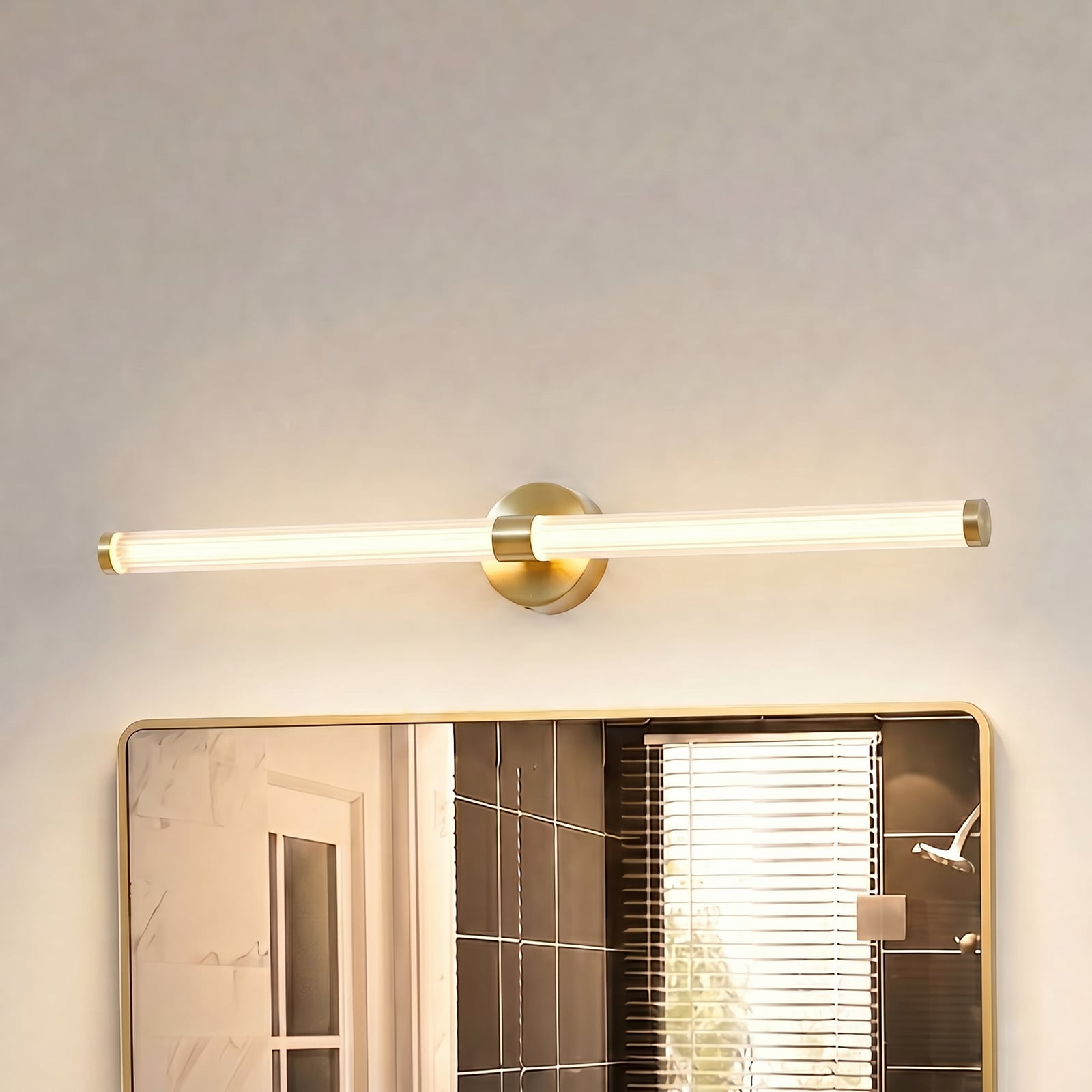 Melisa LED-vegglampe 90 cm IP44 gull CCT - Lucande