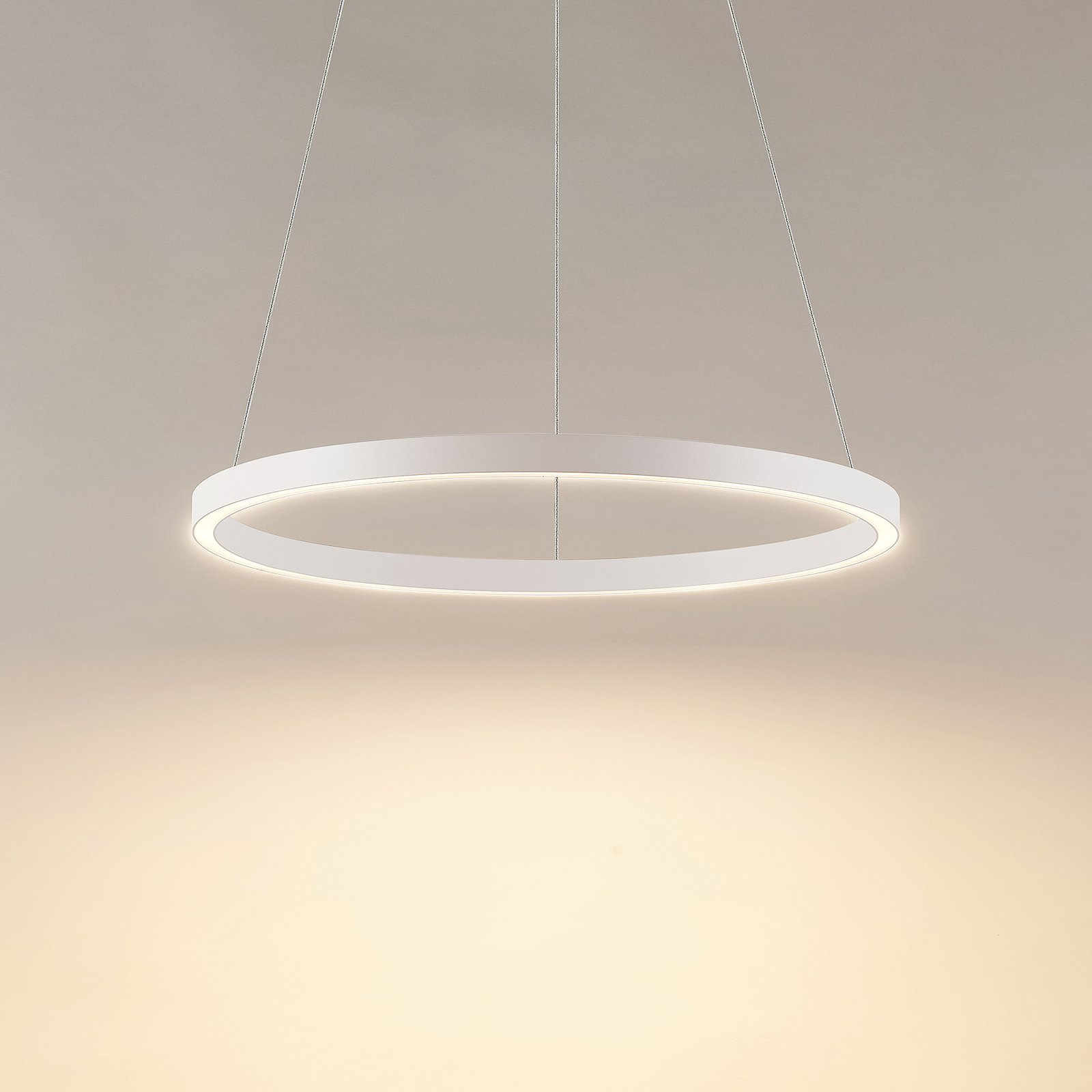 Molto Luce hengelampe Perfora, hvit, Ø 60 cm, aluminium