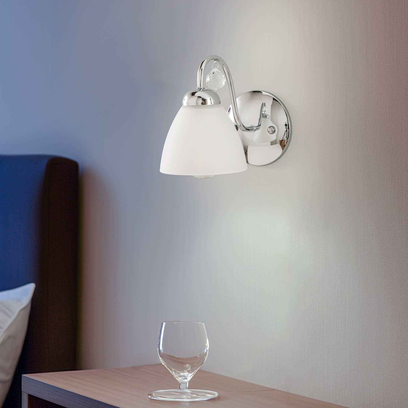 Miranda wall light with a glass lampshade, chrome