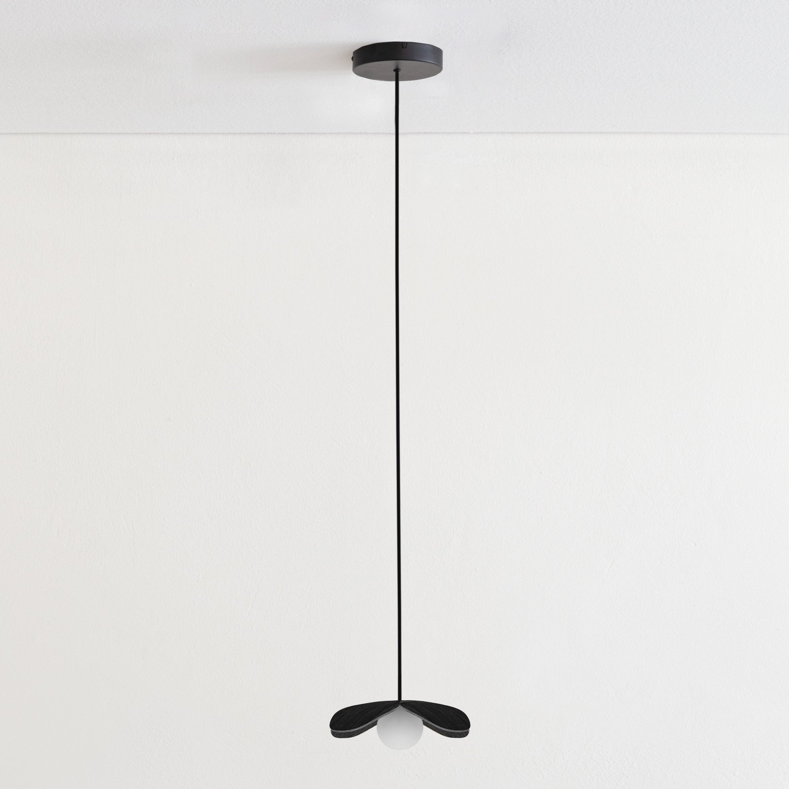 UMAGE Forget Me Not mini pendul 1 bec stejar negru - Camera de zi / sufragerie - Design - stejar negru alb - Lemn